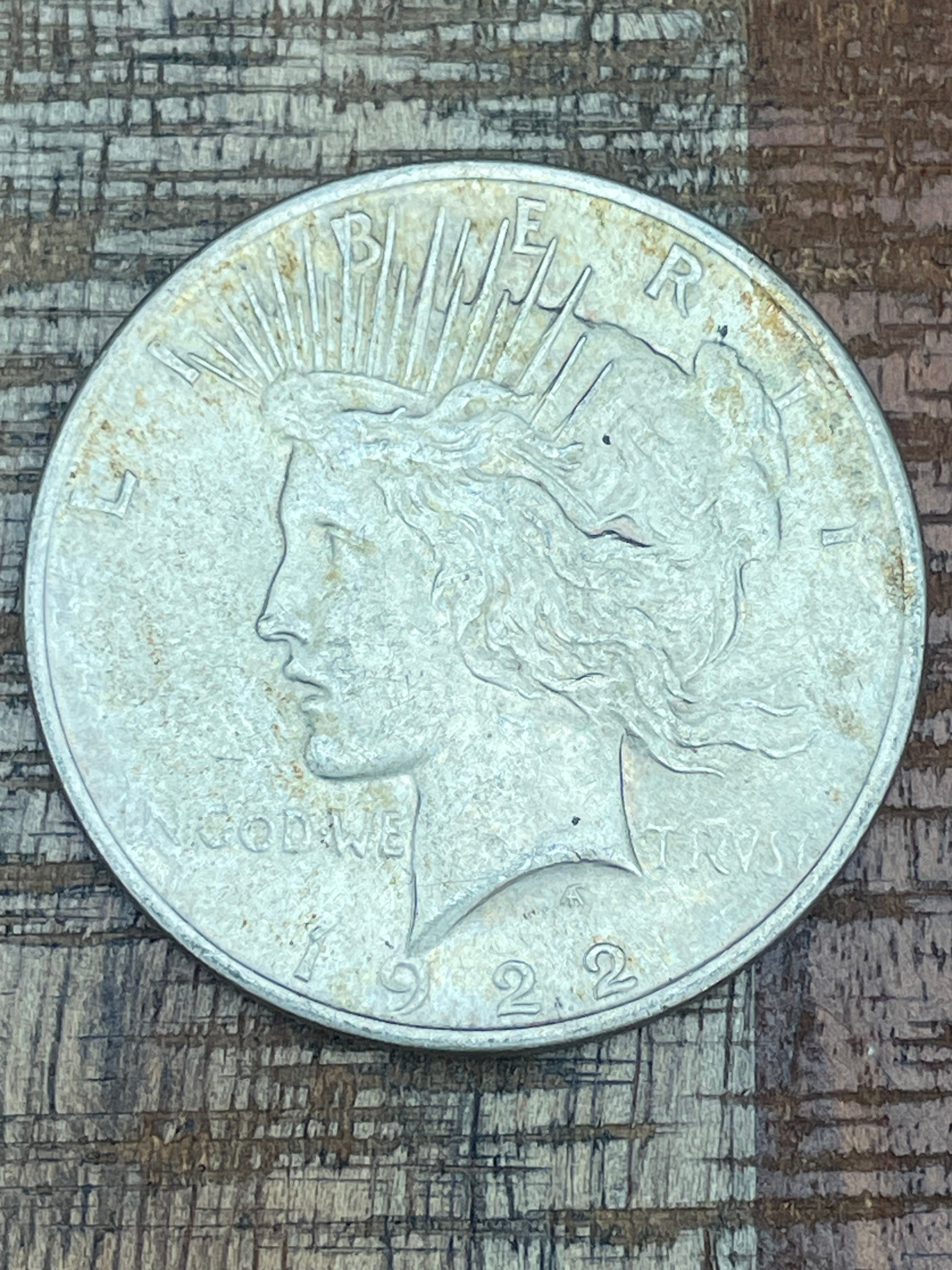 1922 $1 US Silver Peace Dollar