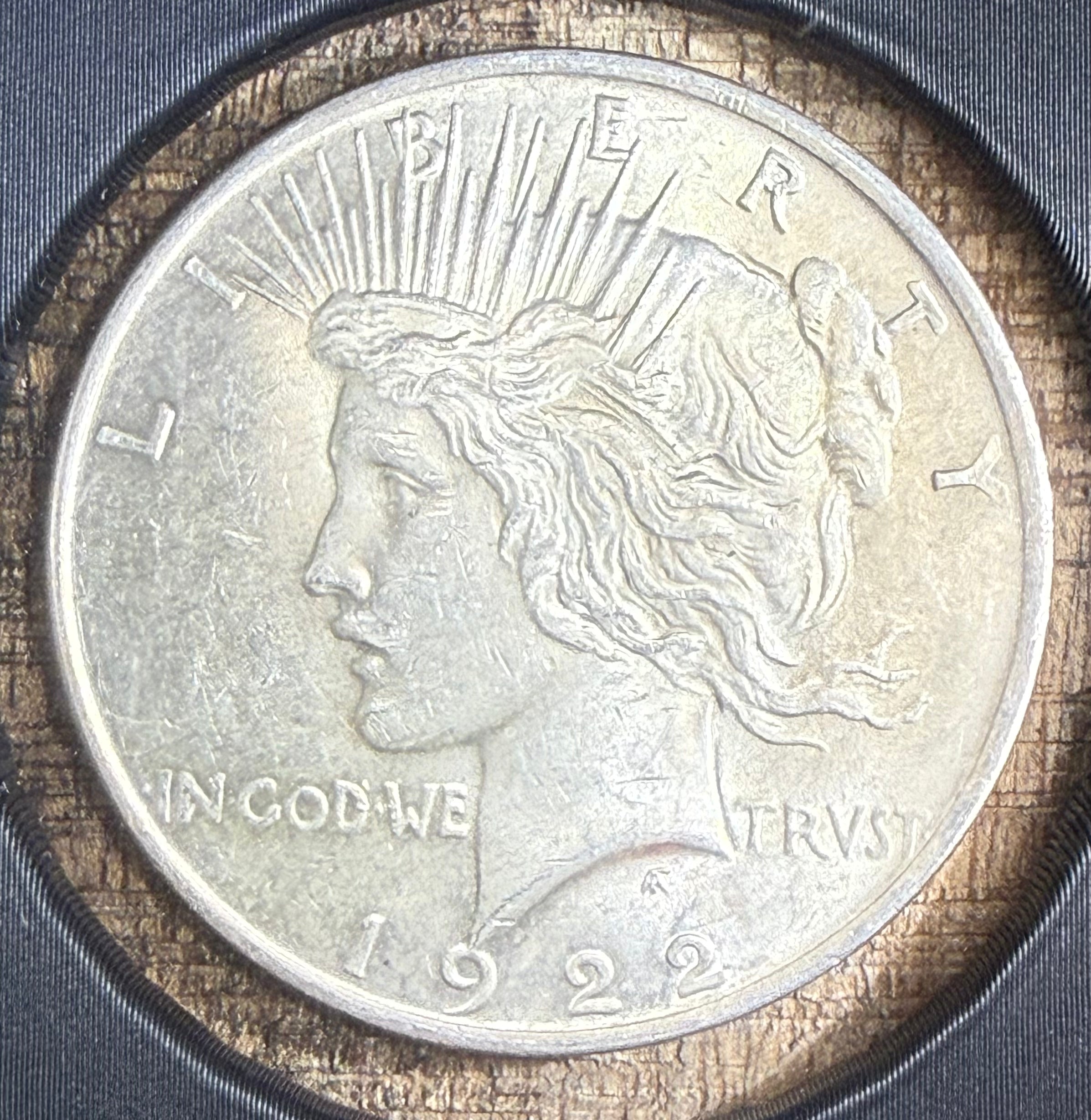 1922 $1 US Silver Peace Dollar