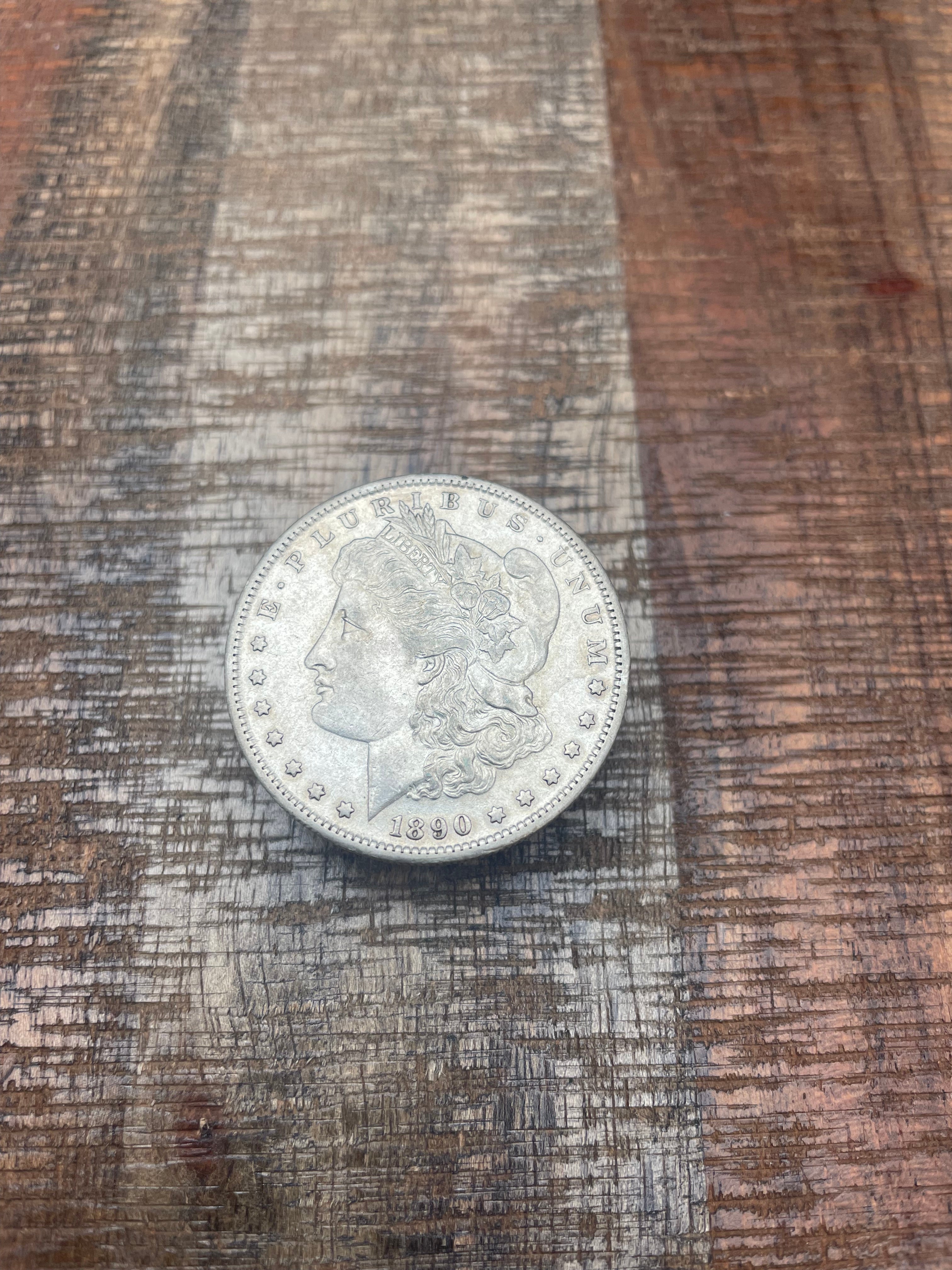 1890-S $1 US Morgan Silver Dollar