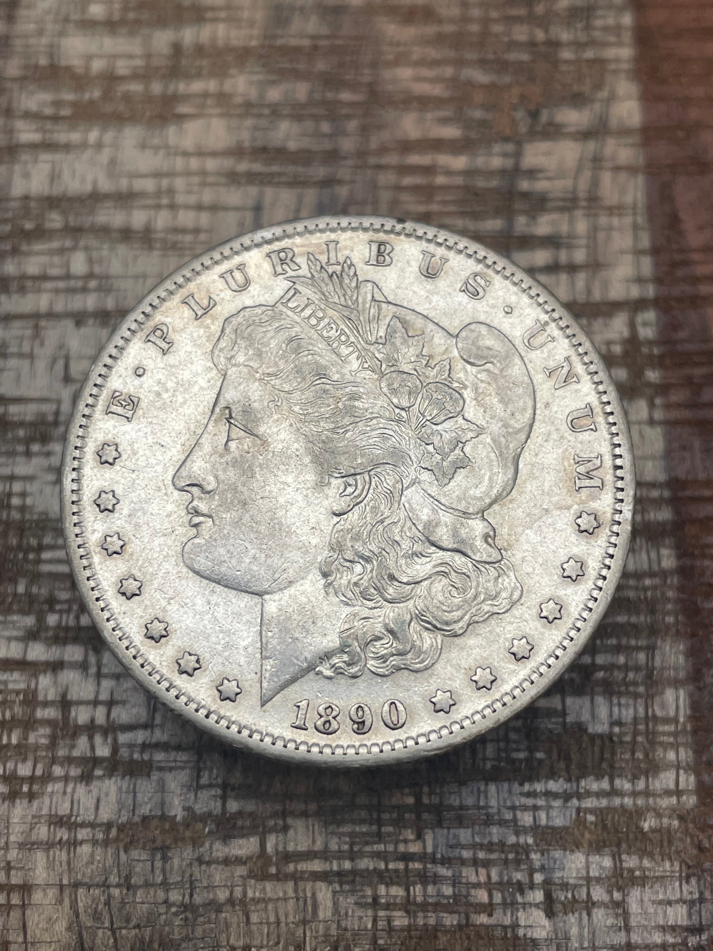 1890-S $1 US Morgan Silver Dollar