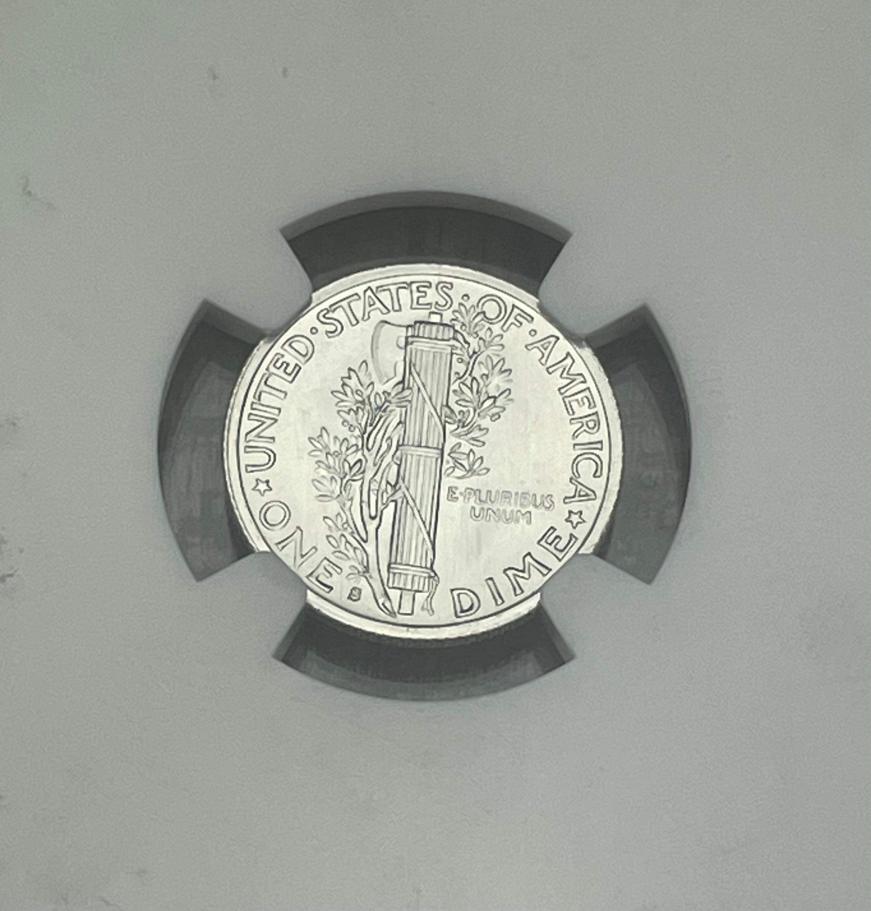 1940-S US 10c Mercury Dime NGC MS66 FB