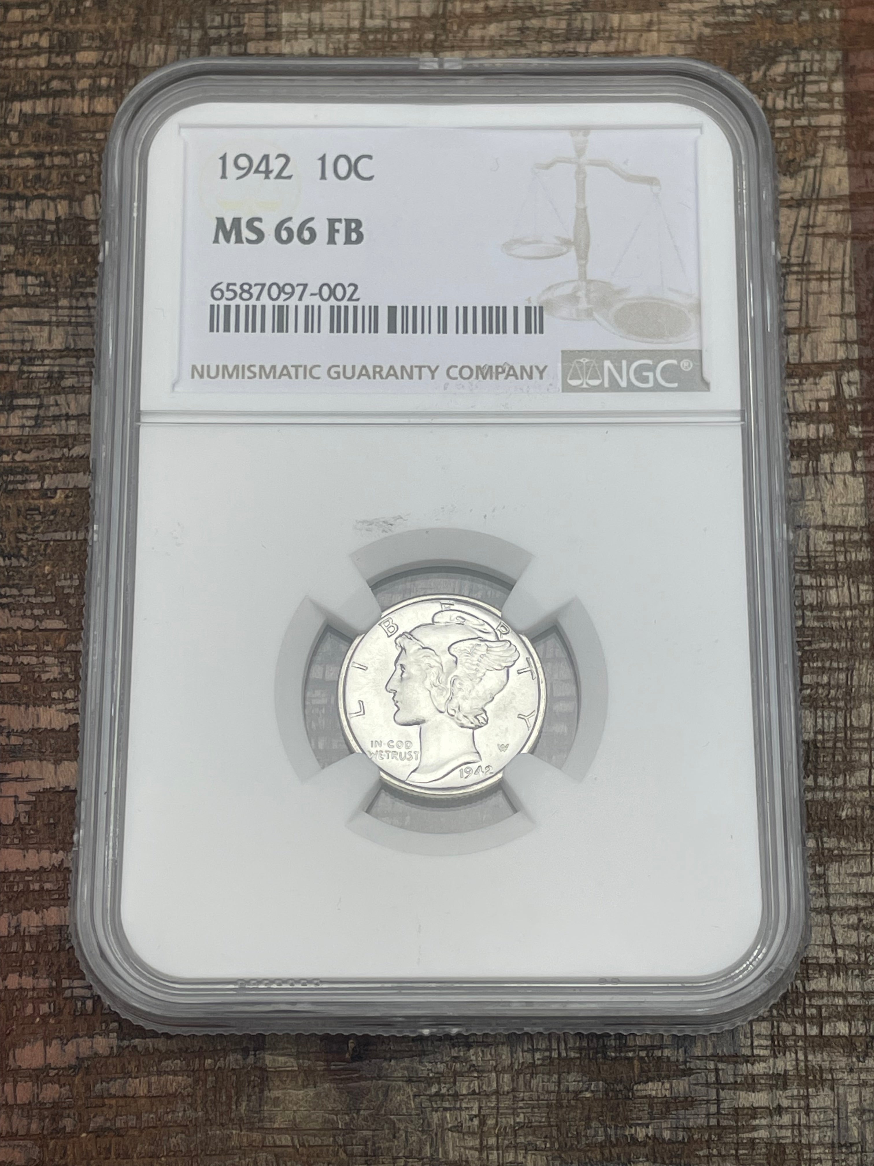 1942 US 10c Mercury Dime NGC MS66 FB