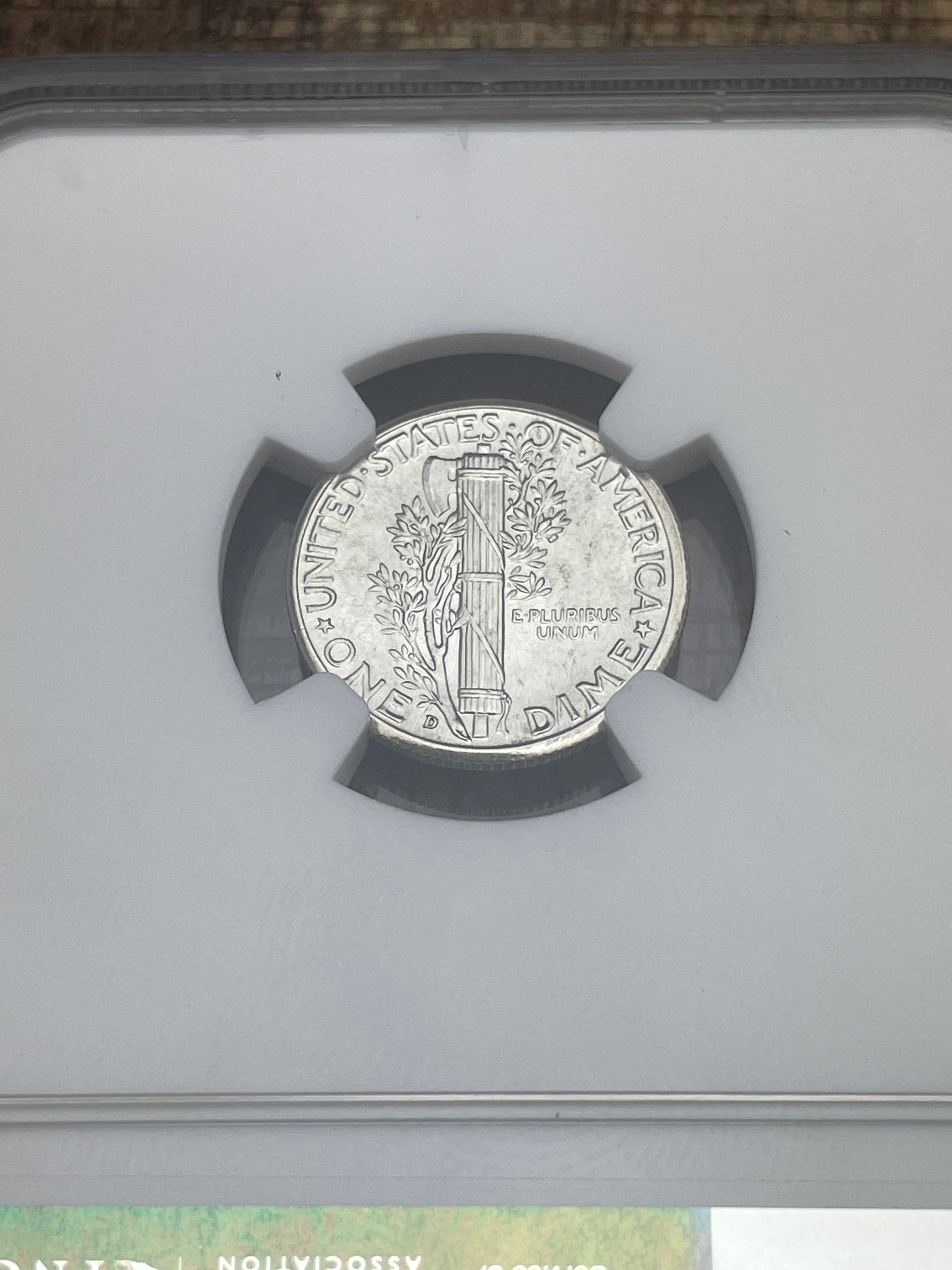 1945-D US 10c Mercury Dime NGC MS66 FB