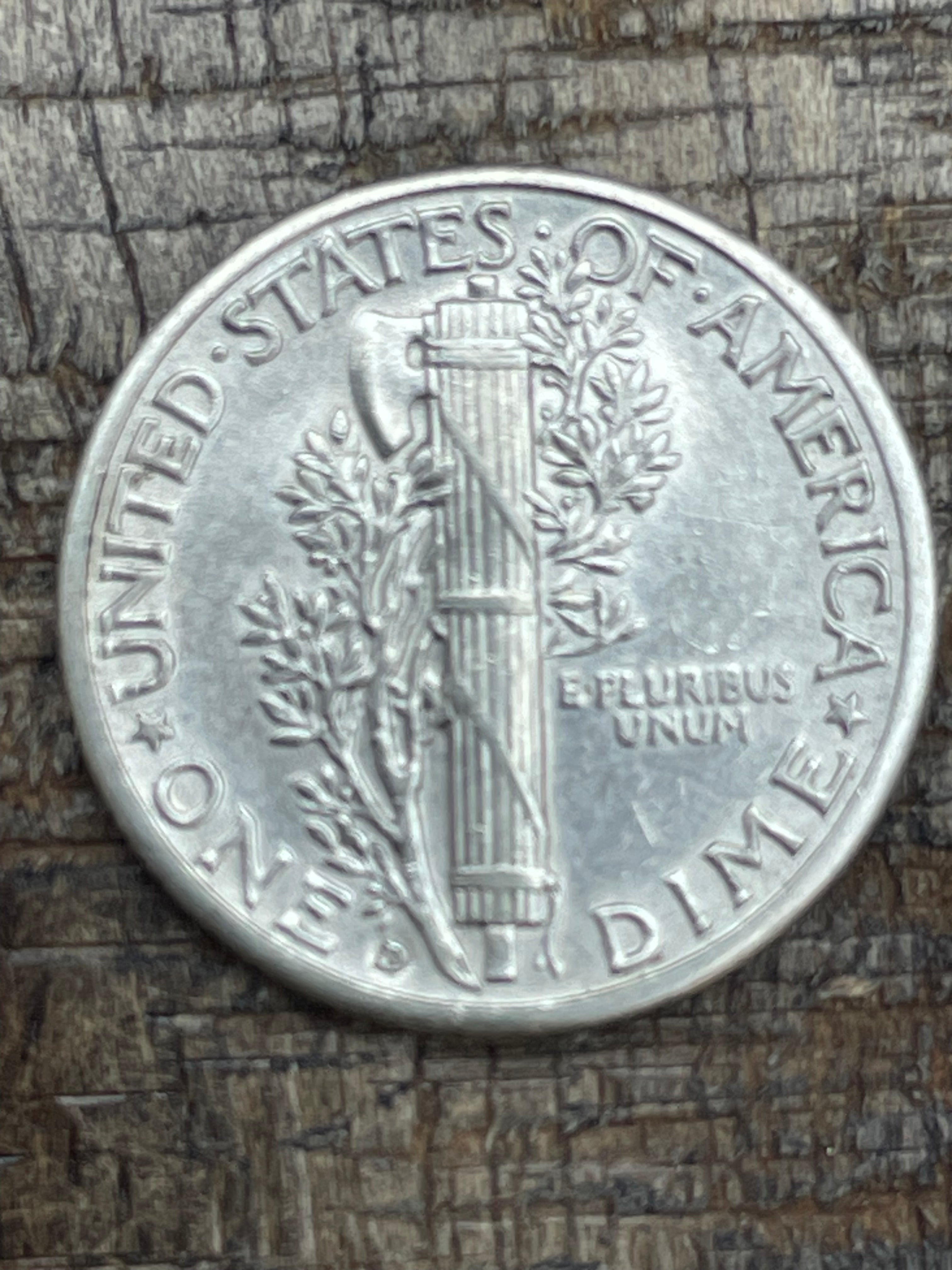 1943-D 10c US Mercury Dime ~ 90% silver