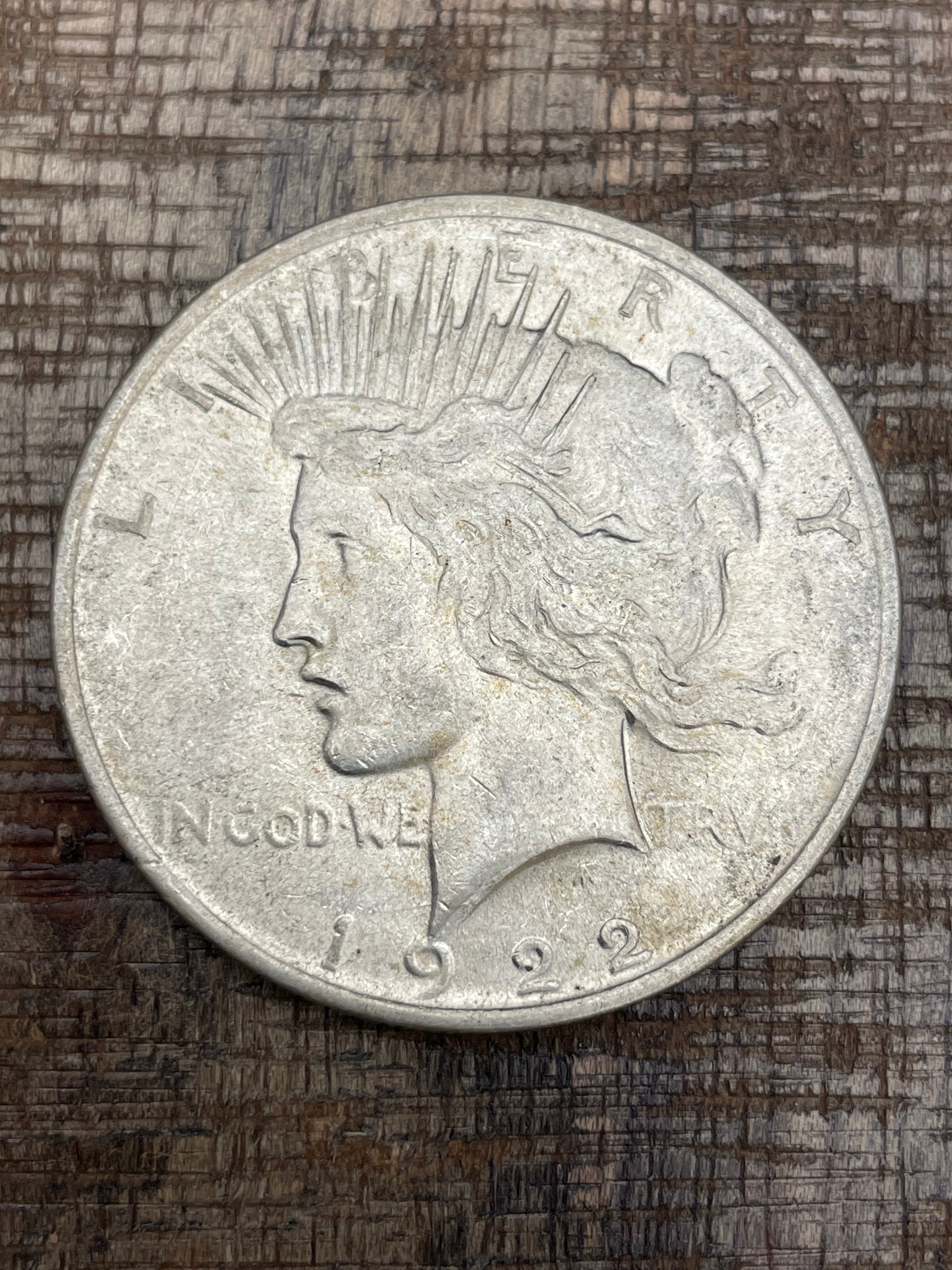 1922 $1 US Silver Peace Dollar