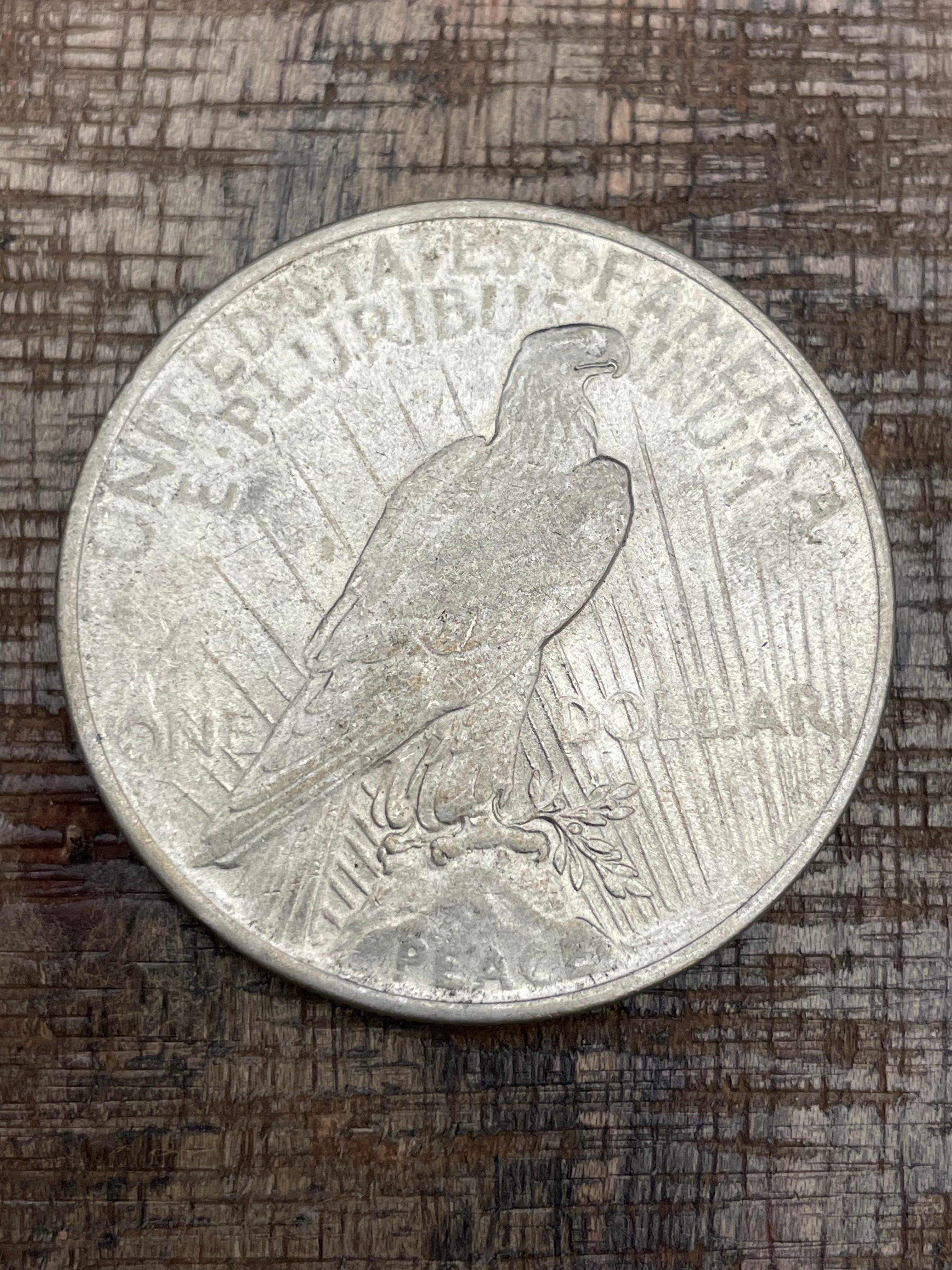 1922 $1 US Silver Peace Dollar