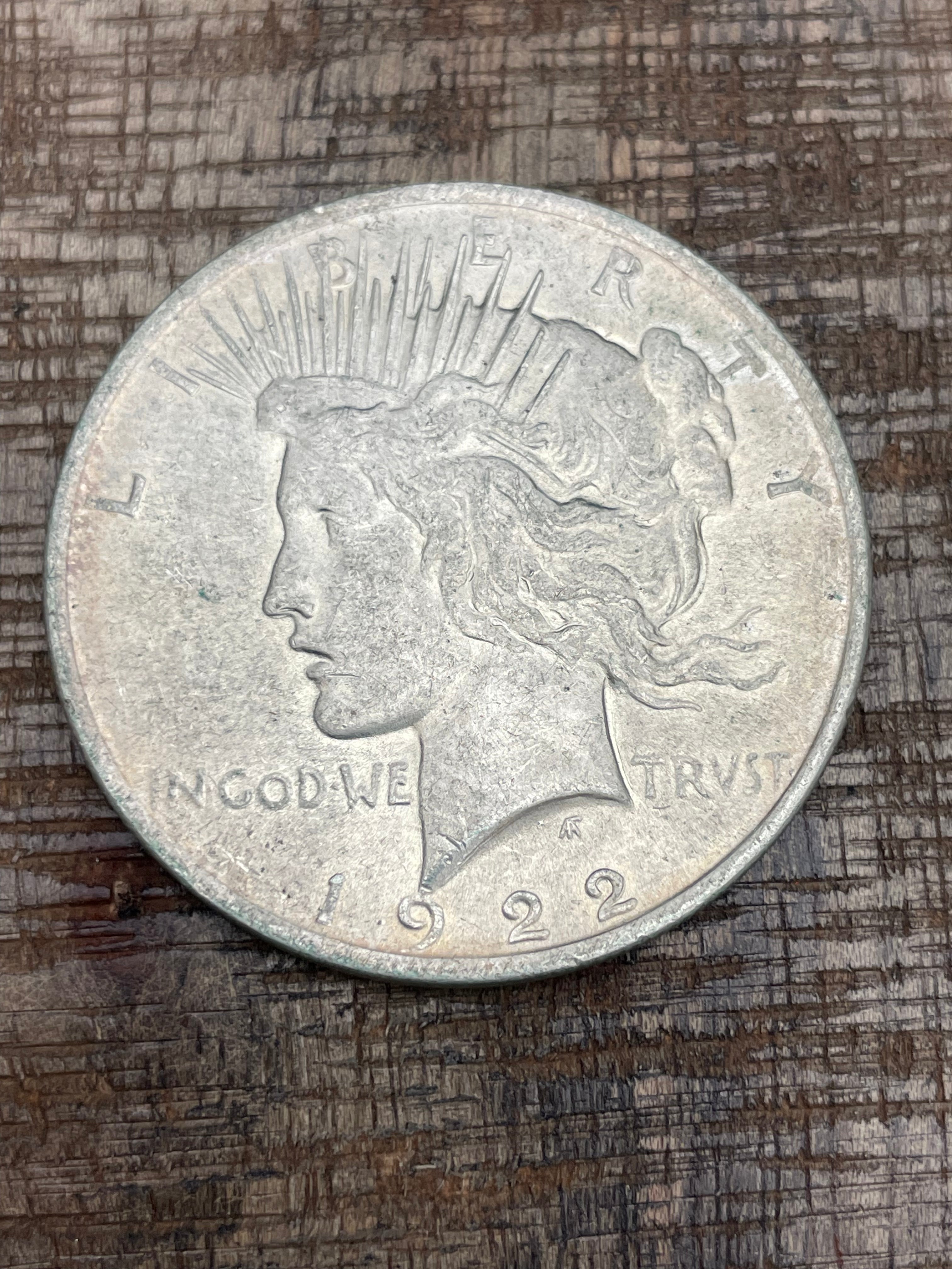 1922 $1 US Silver Peace Dollar