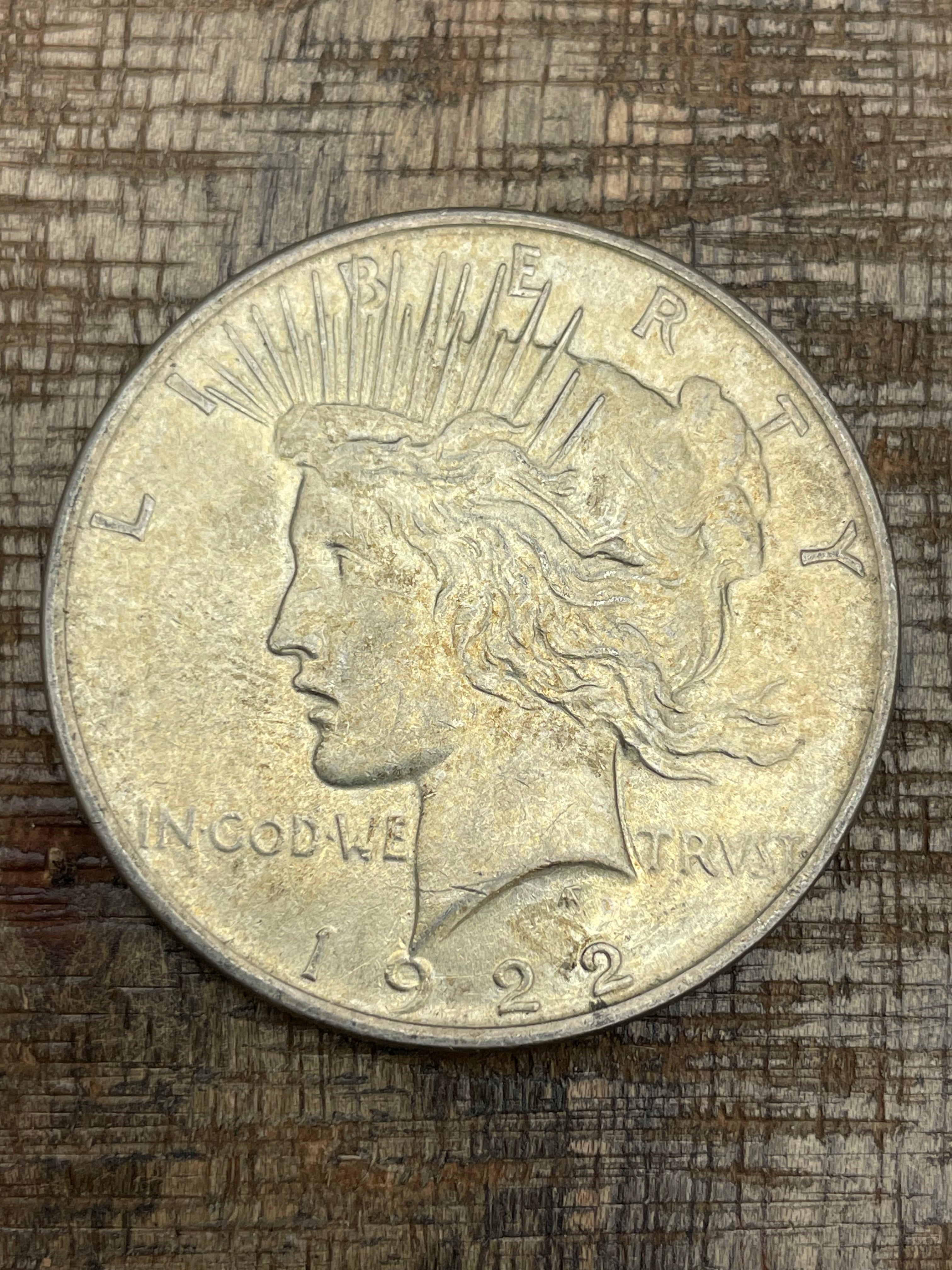 1922 $1 US Silver Peace Dollar