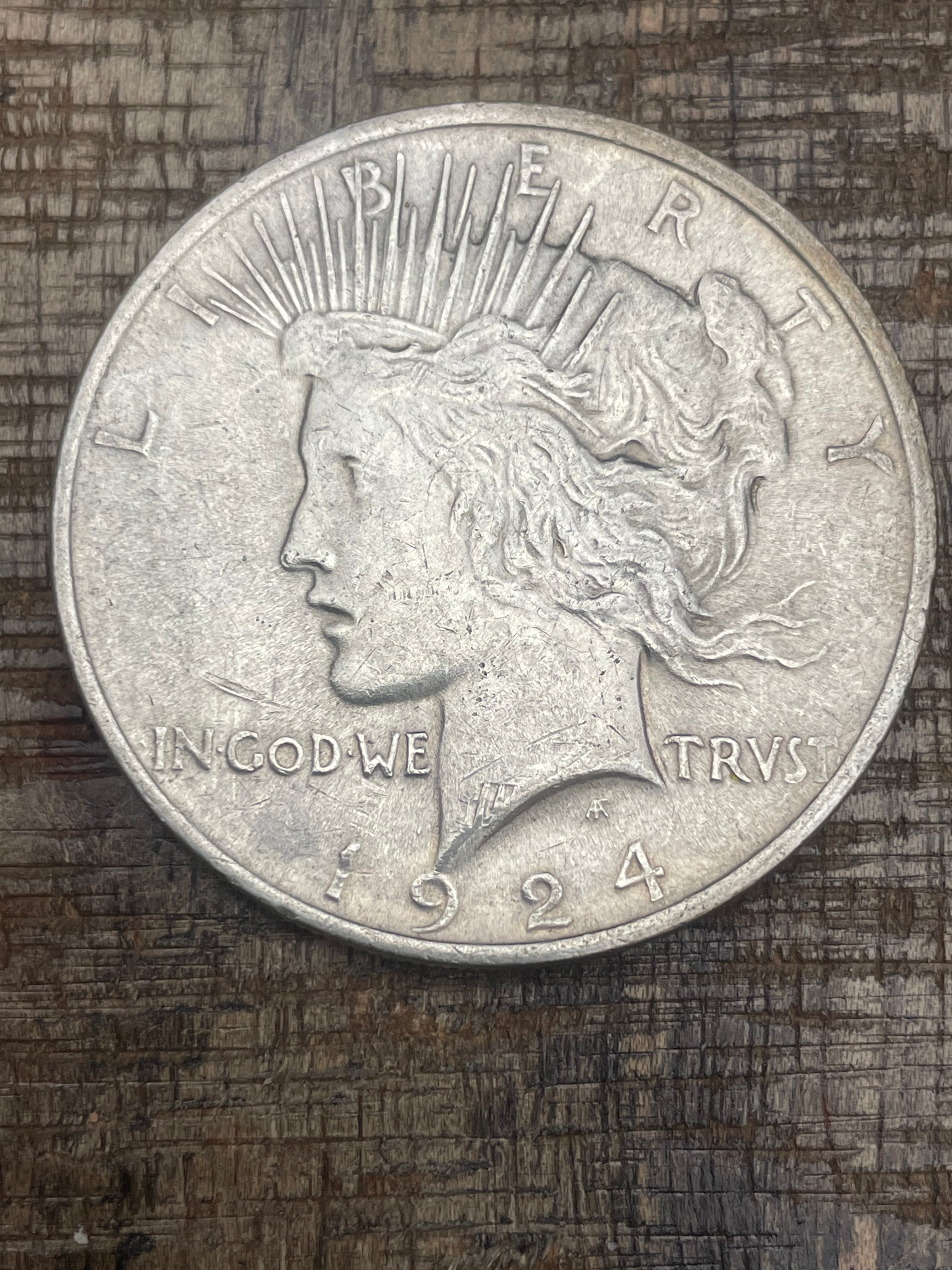 1924 $1 US Silver Peace Dollar