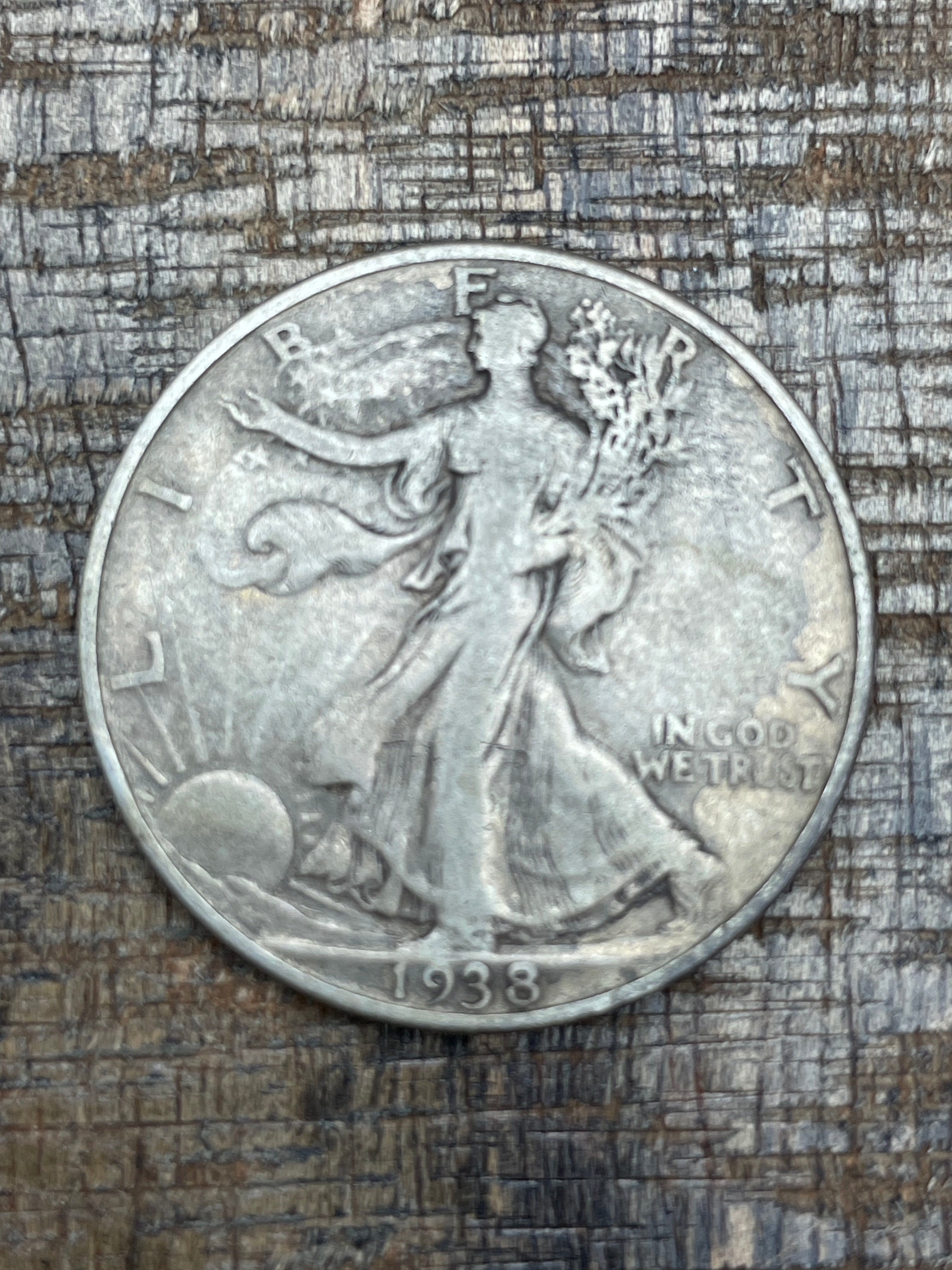 1938-D 50C US Walking Liberty Half Dollar
