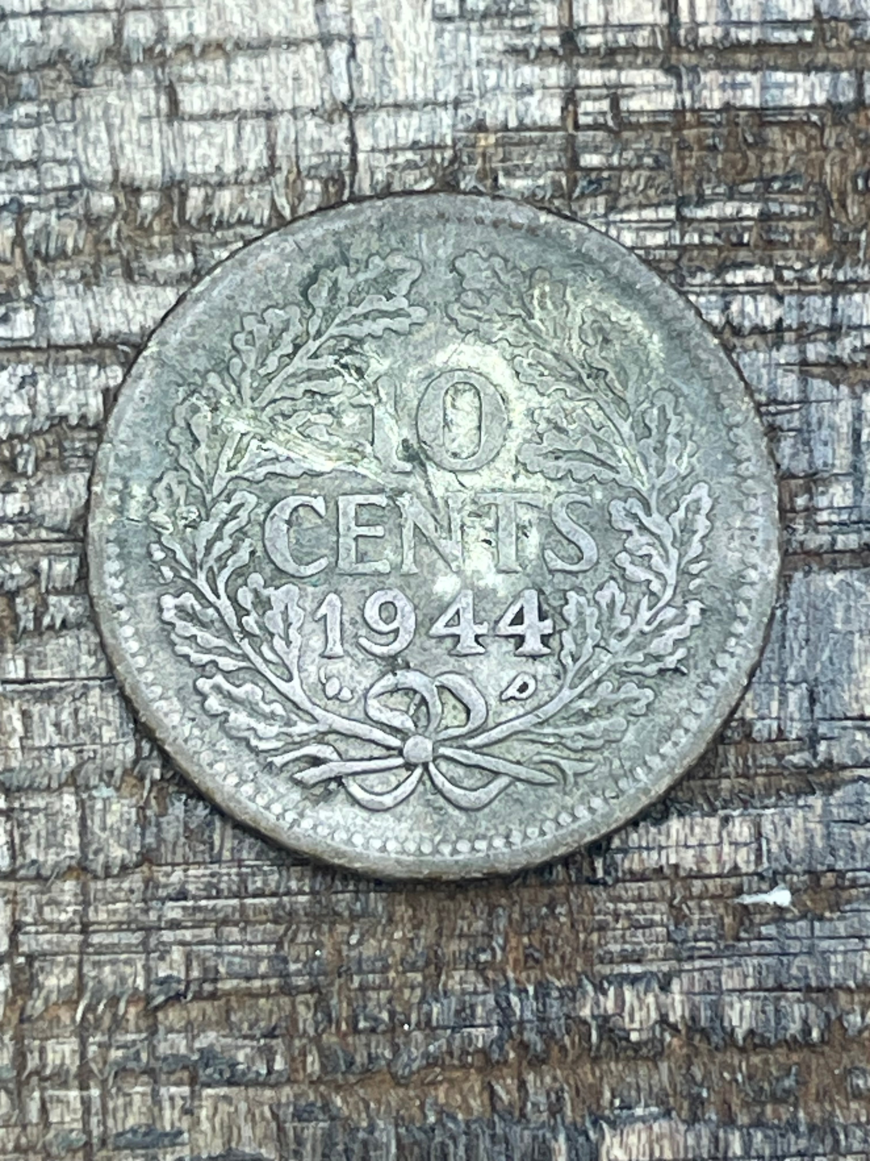 1944 10C Netherlands - 64% Silver