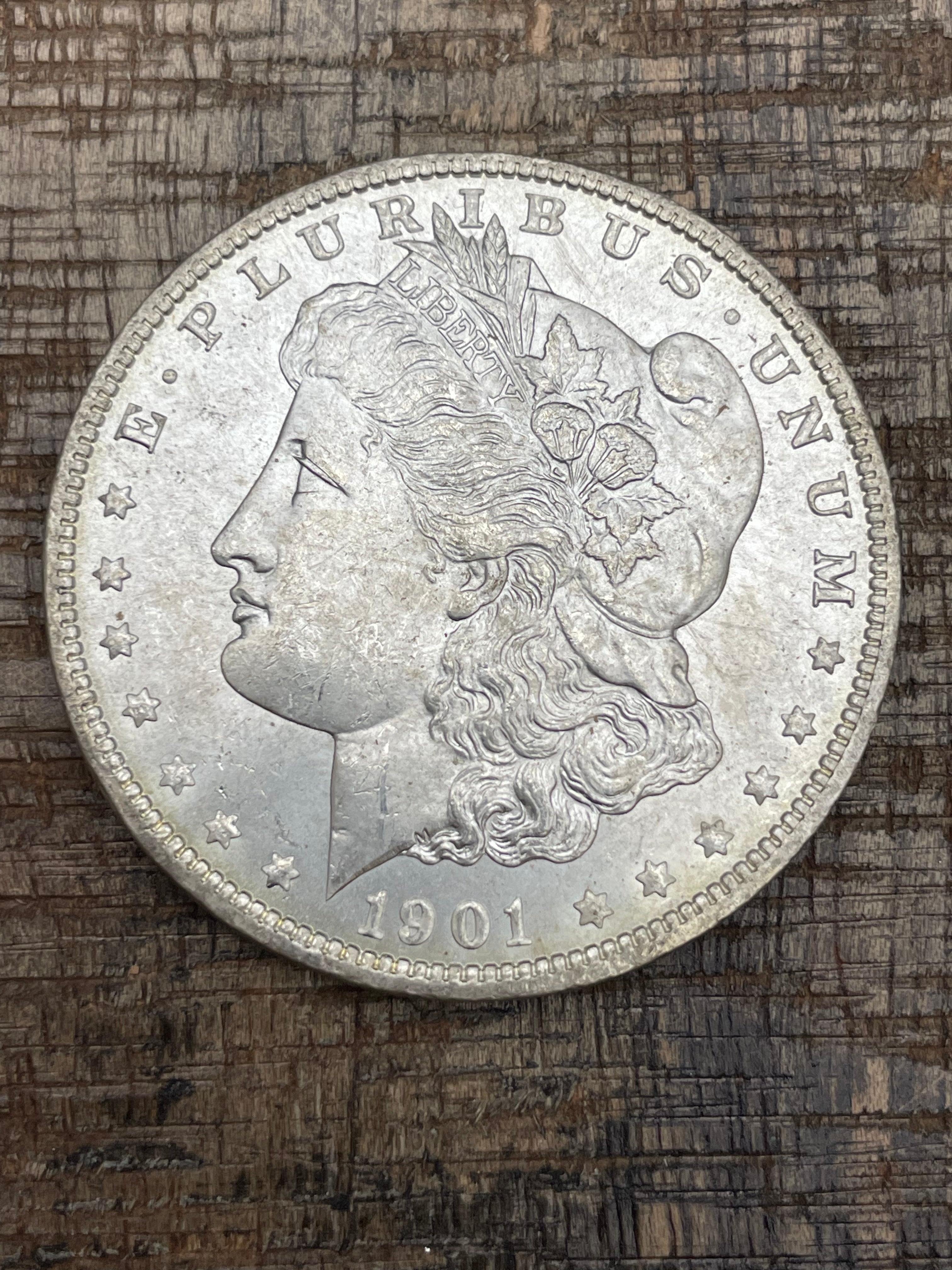 1901-O $1 US Morgan Silver Dollar