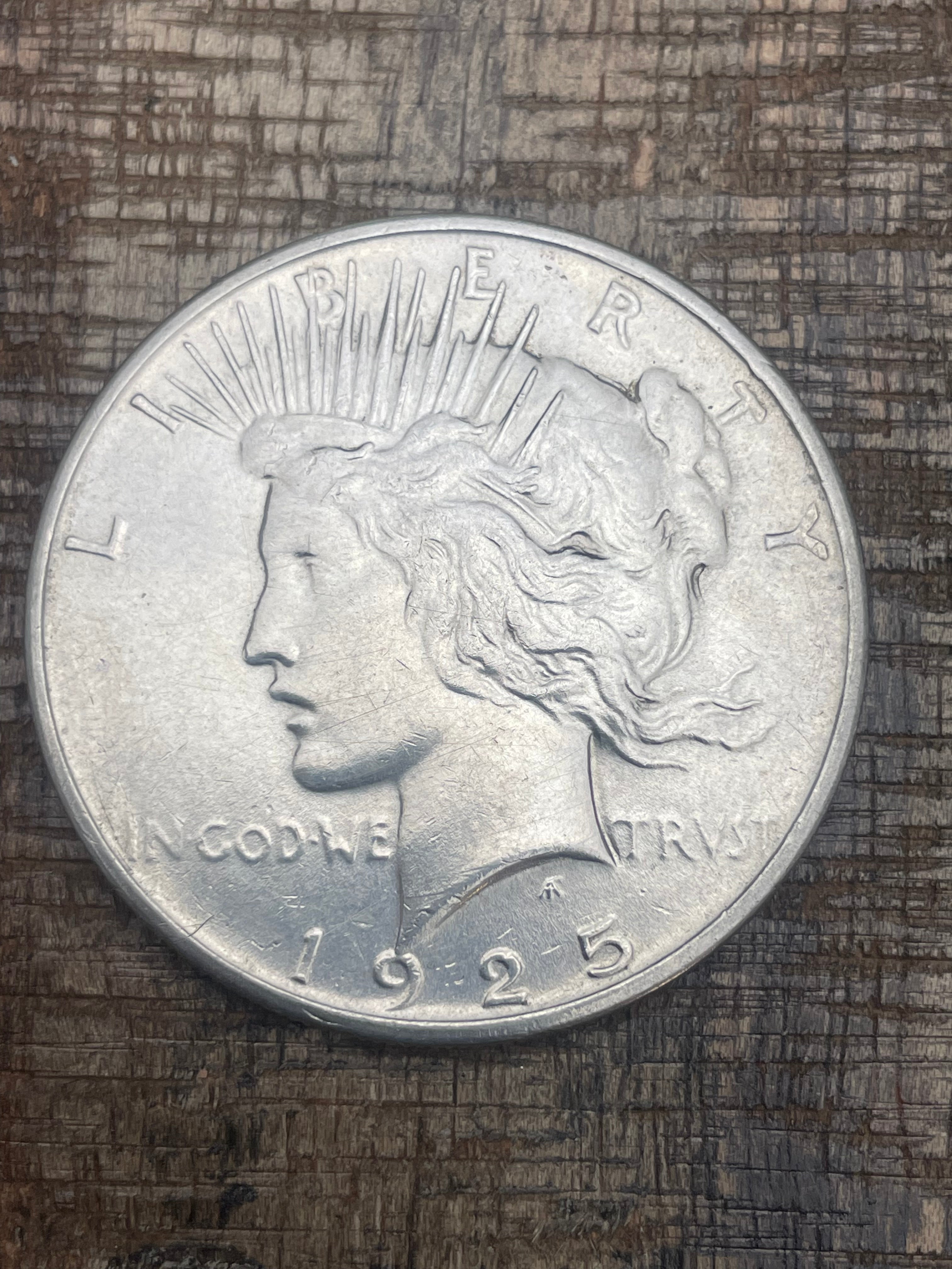 1925 $1 US Silver Peace Dollar