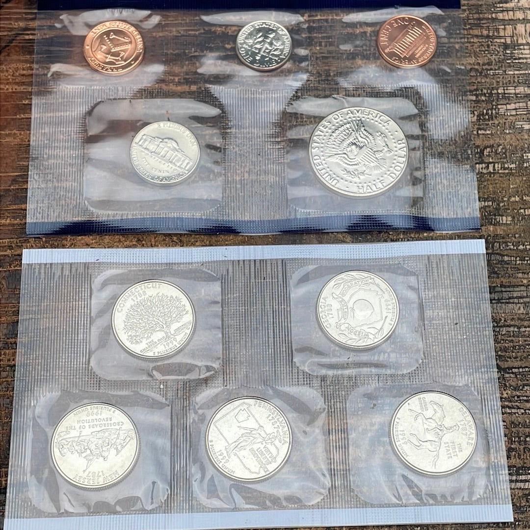1999 Mint Set in Envelope Philadelphia & Denver