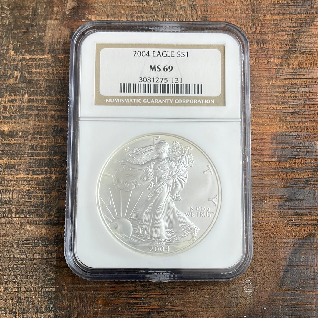 2004 $1 US American Silver Eagle NGC MS69