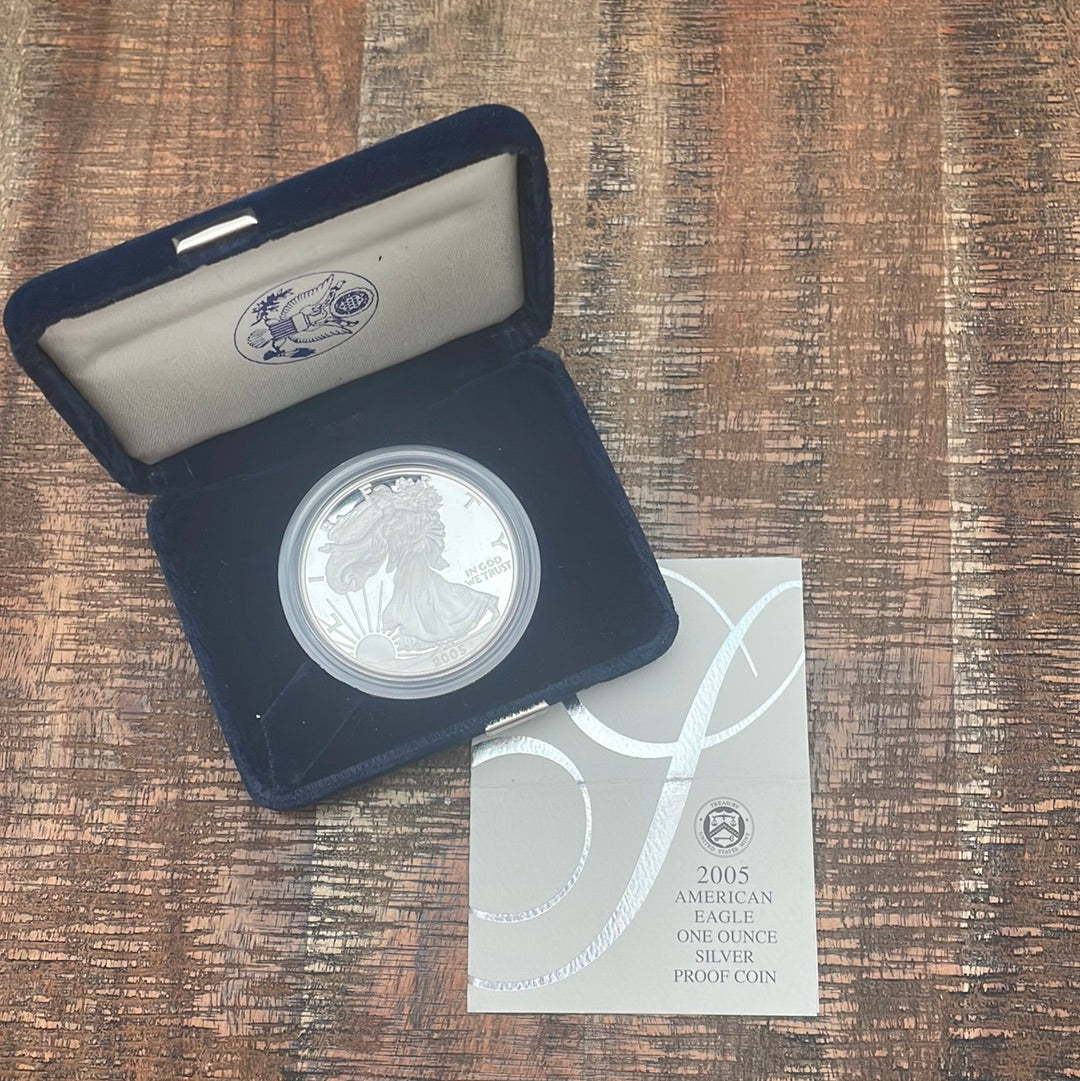 2005-W $1 US American Silver Eagle Proof Coin~Capsule, Presentation Case, with COA. NO BOX