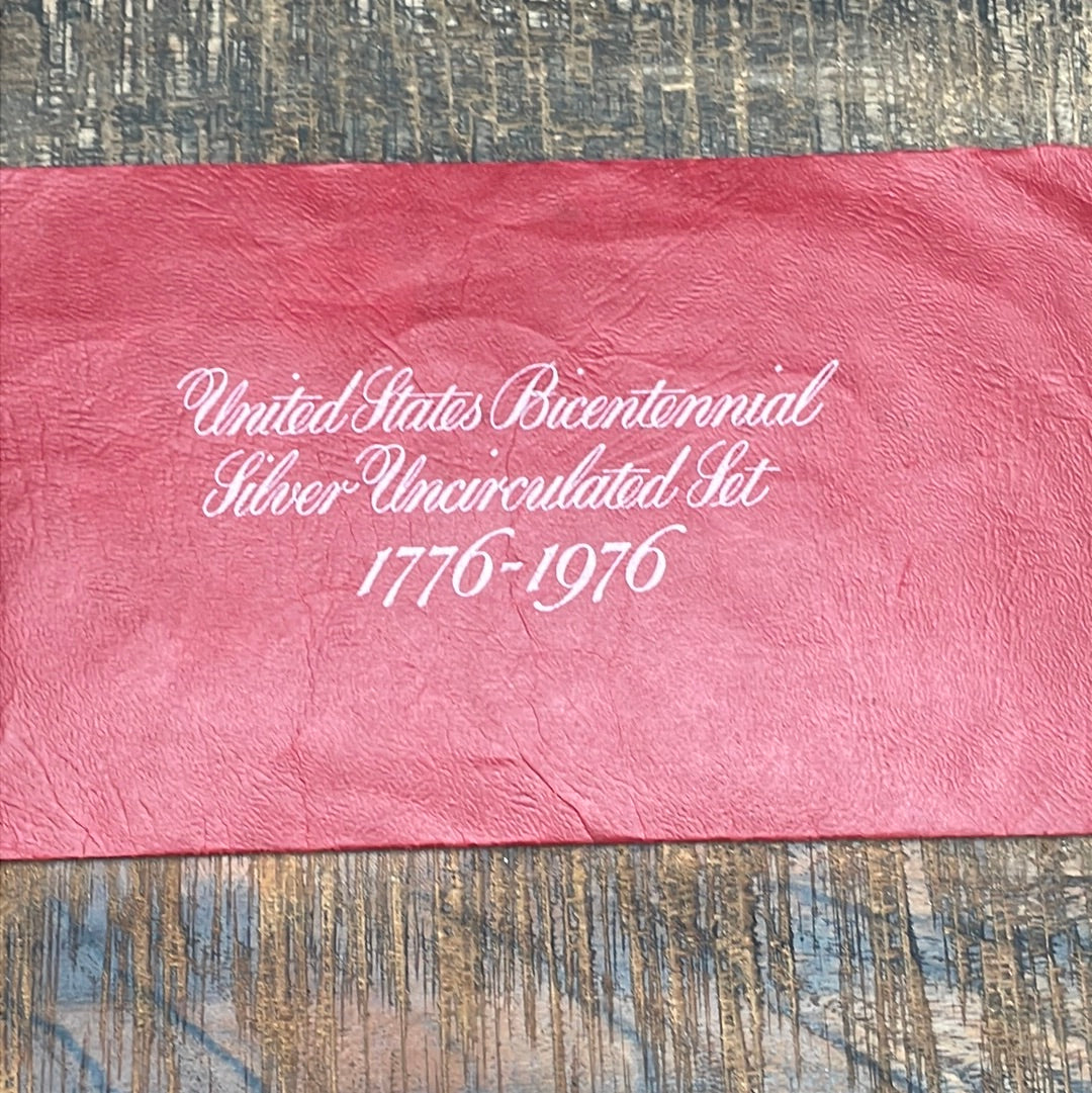 1976 US Bicentennial Silver Uncirculated Set no COA no display card board.