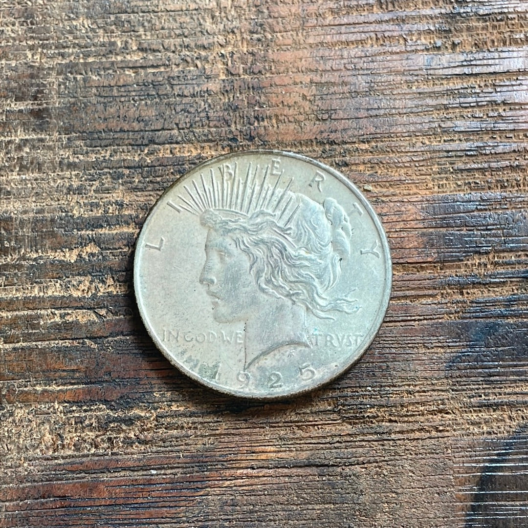1925 $1 US Silver Peace Dollar
