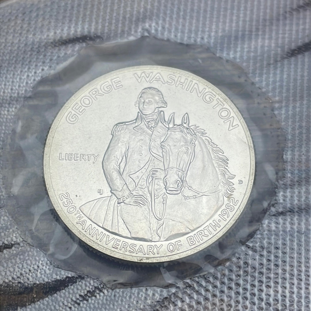 1982-D 50c George Washington Commemorative Half Dollar Silver Uncirculated Coin in mint packaging