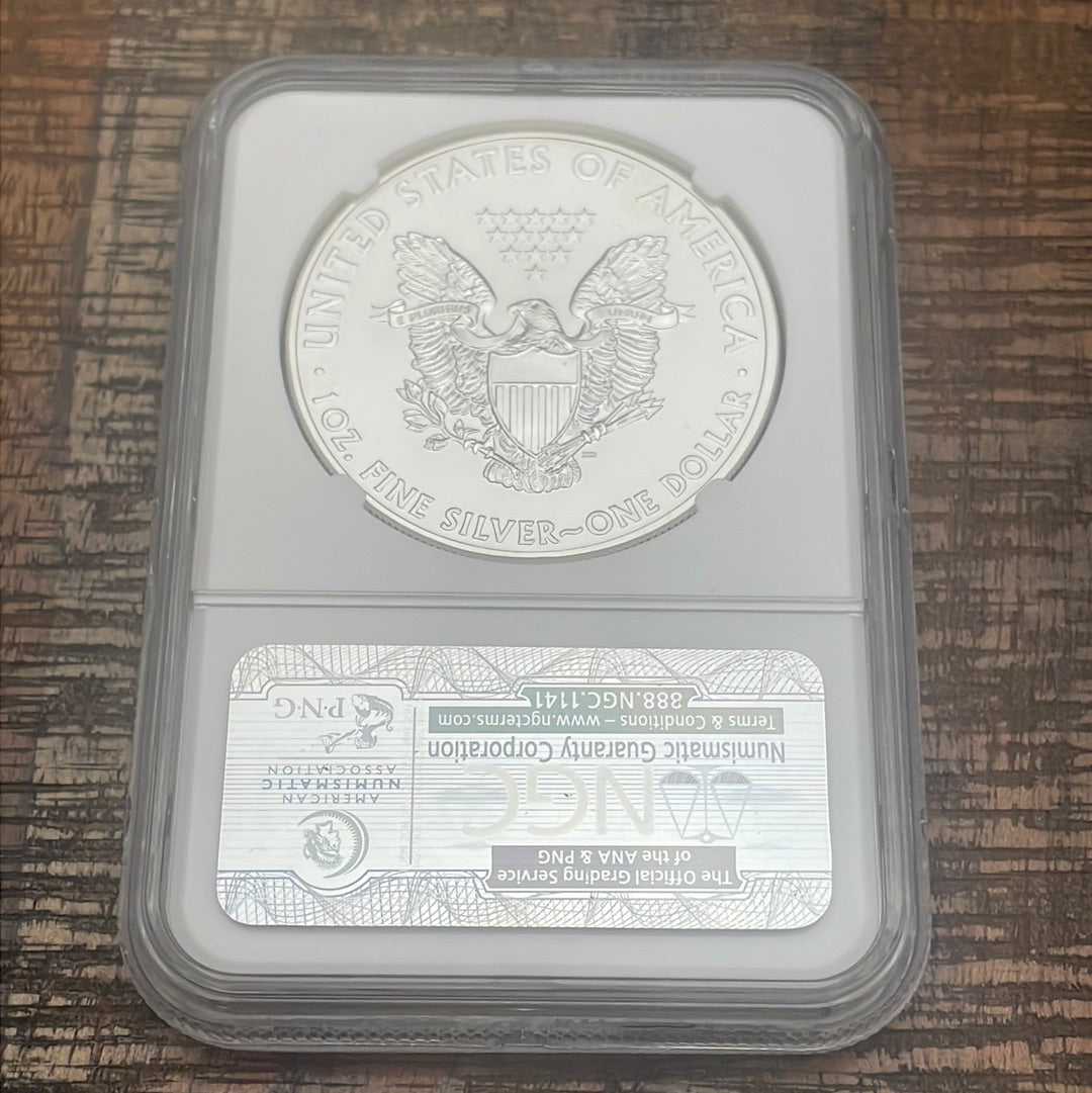 2012 $1 US American Silver Eagle NGC MS69