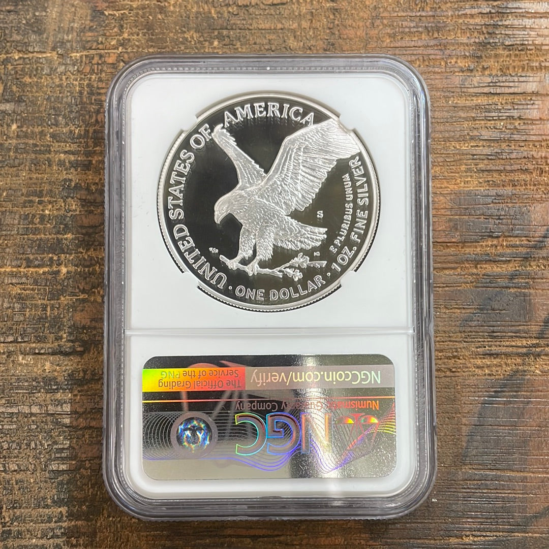 2021-S Eagle $1 Eagle Landing T-2 NGC PF70 Ultra Cameo “Slab Error 25th Platinum Eagle Label”