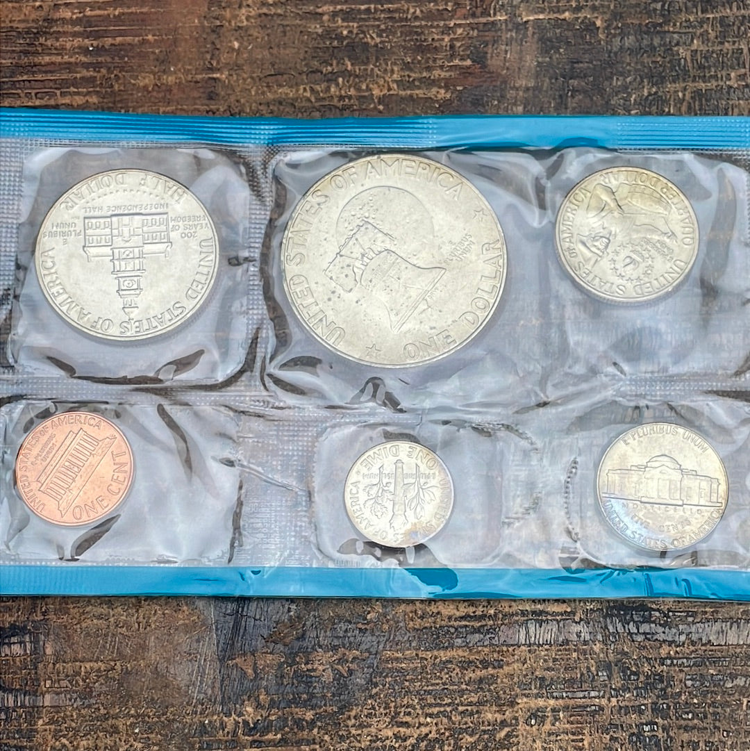 1975 Mint Set in Envelope