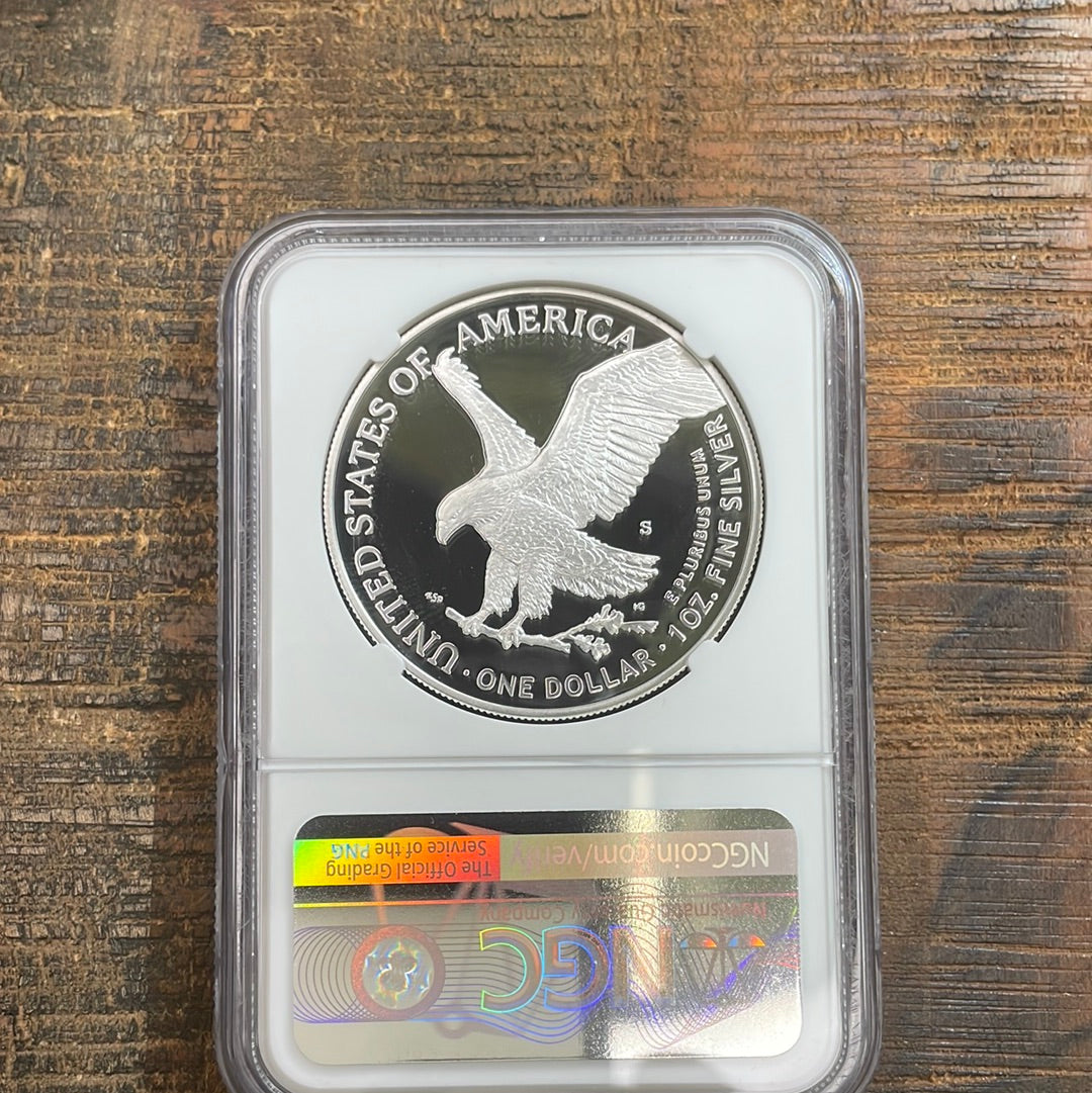 2021-S Eagle $1 Eagle Landing T-2 NGC PF70 Ultra Cameo “Slab Error 25th Platinum Eagle Label”