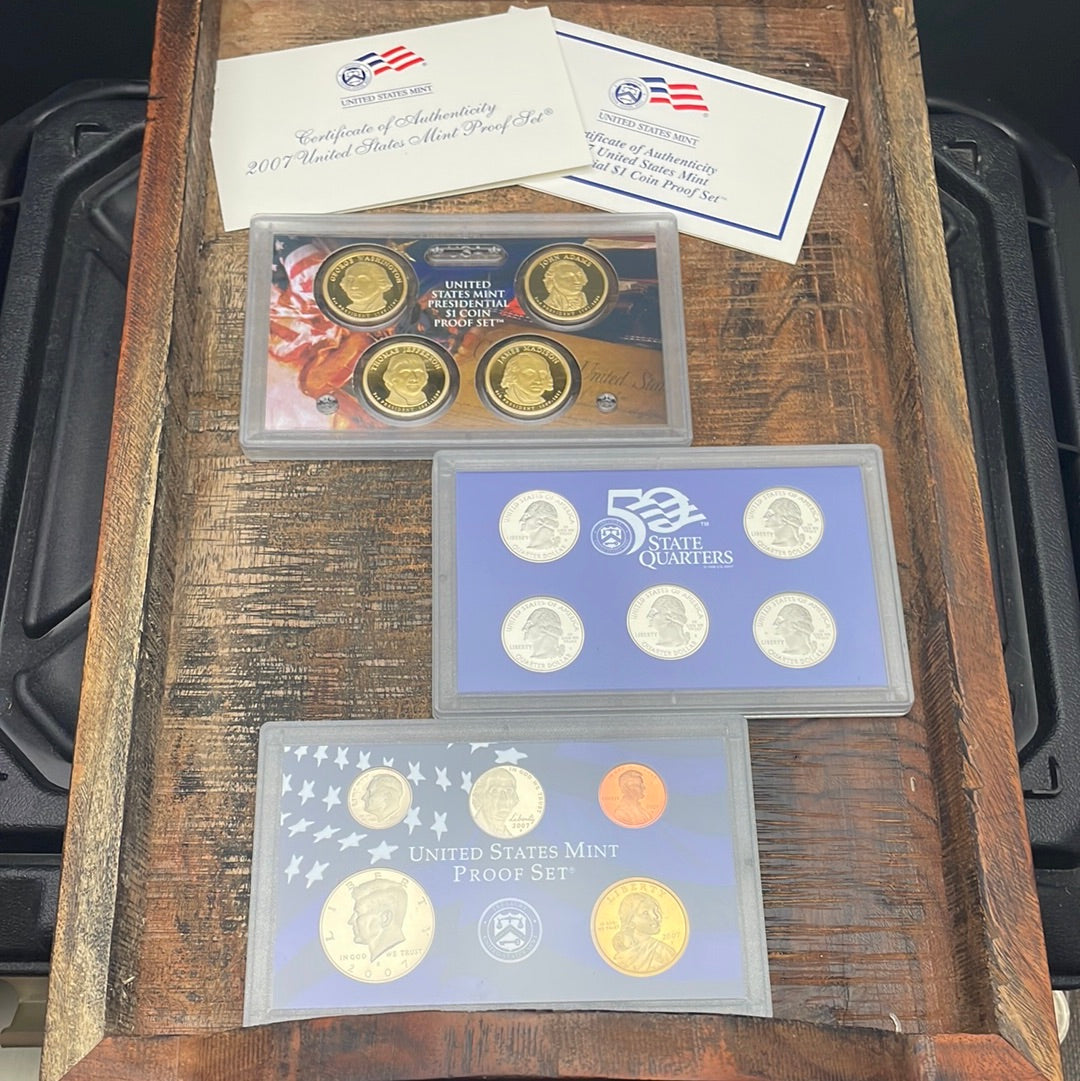 2007 - 14 Coin Proof Set in OGP