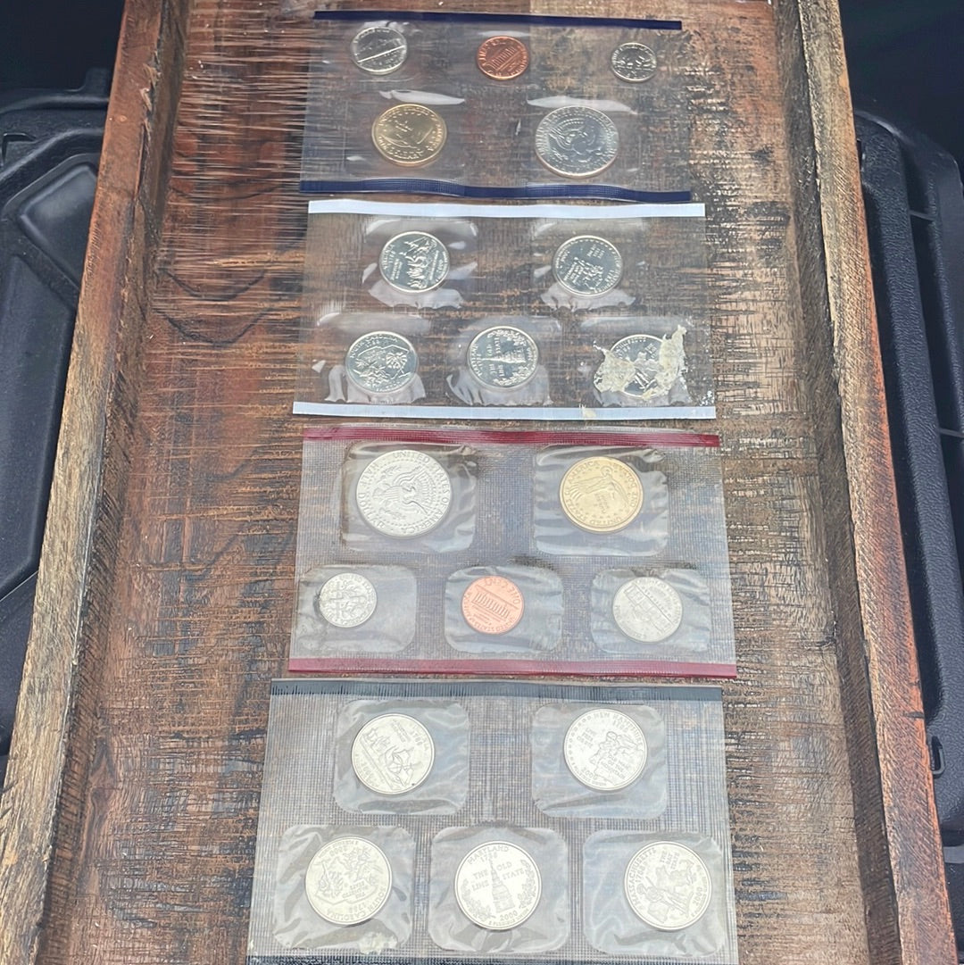 2000 Mint Set no Envelope