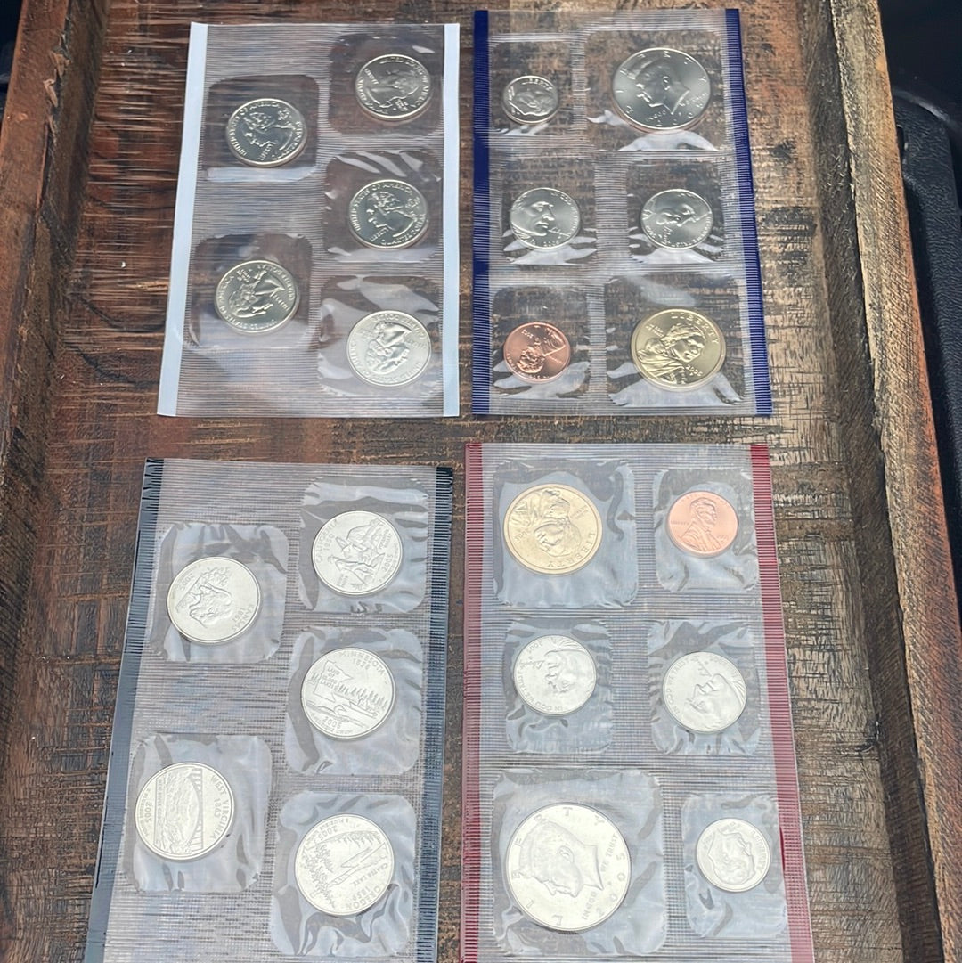 2005 Mint Set in Envelope