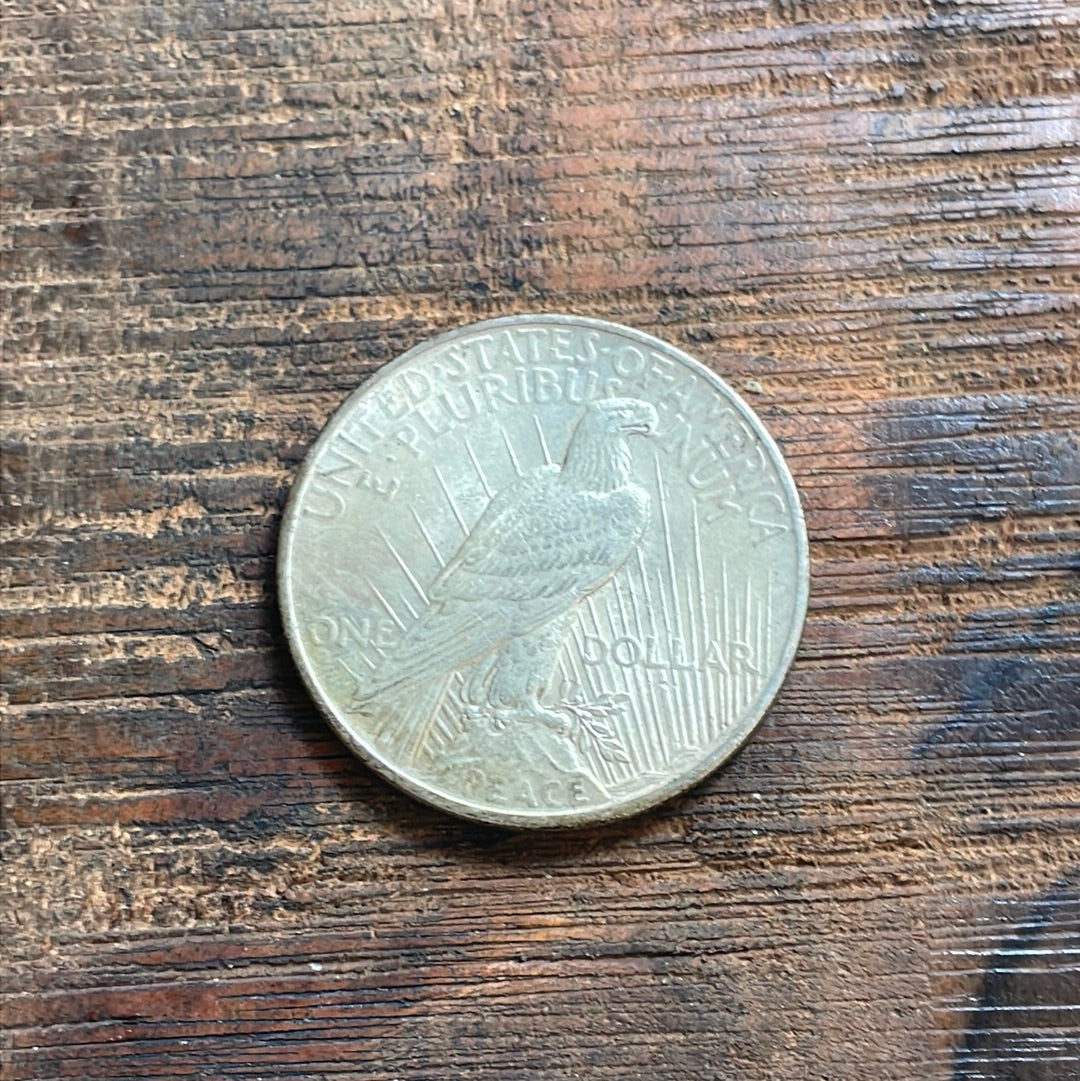 1925 $1 US Silver Peace Dollar