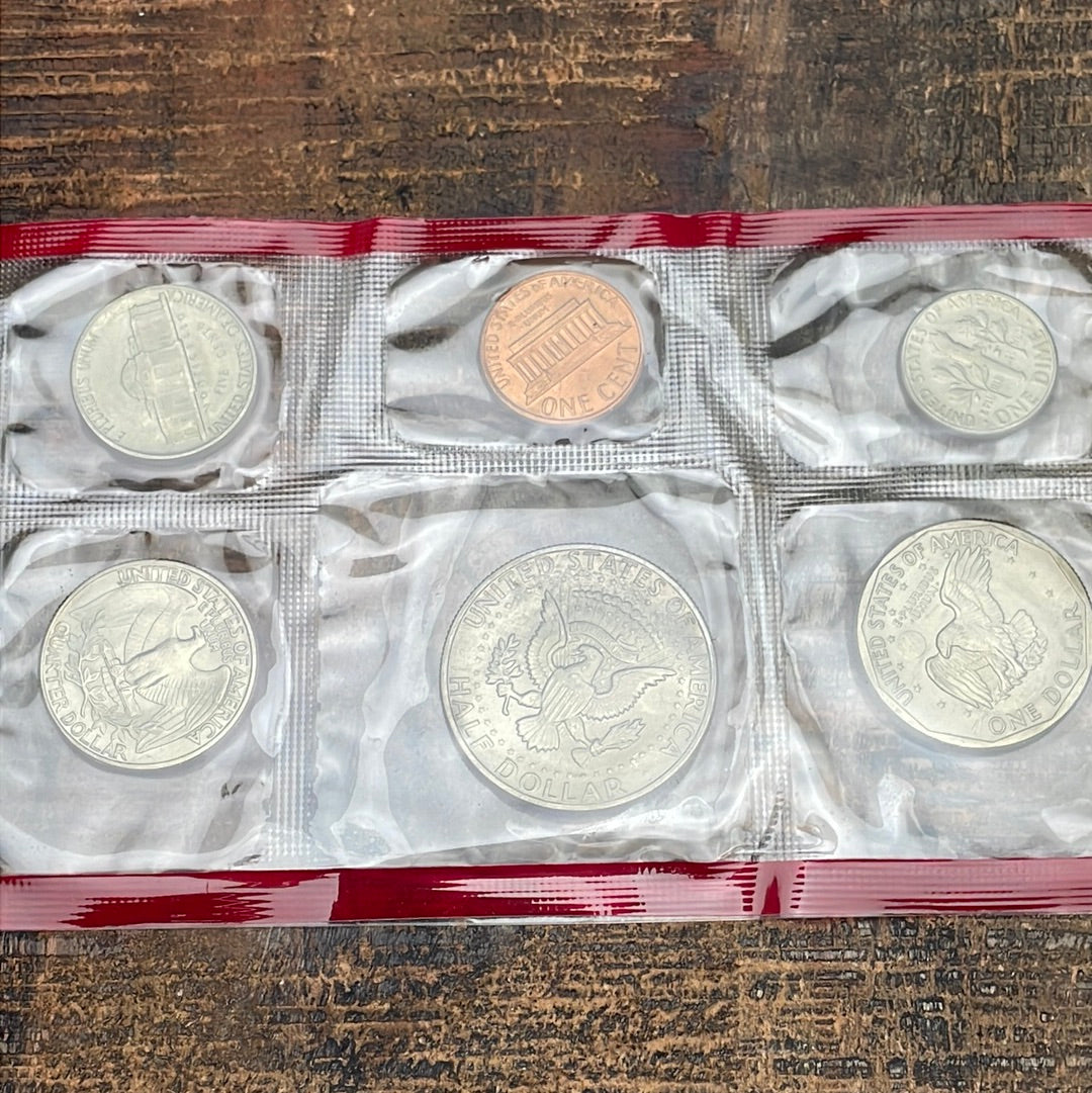 1979 Mint Set ~ No Envelope