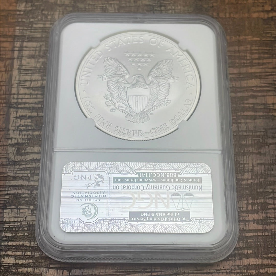 2012 $1 US American Silver Eagle NGC MS69