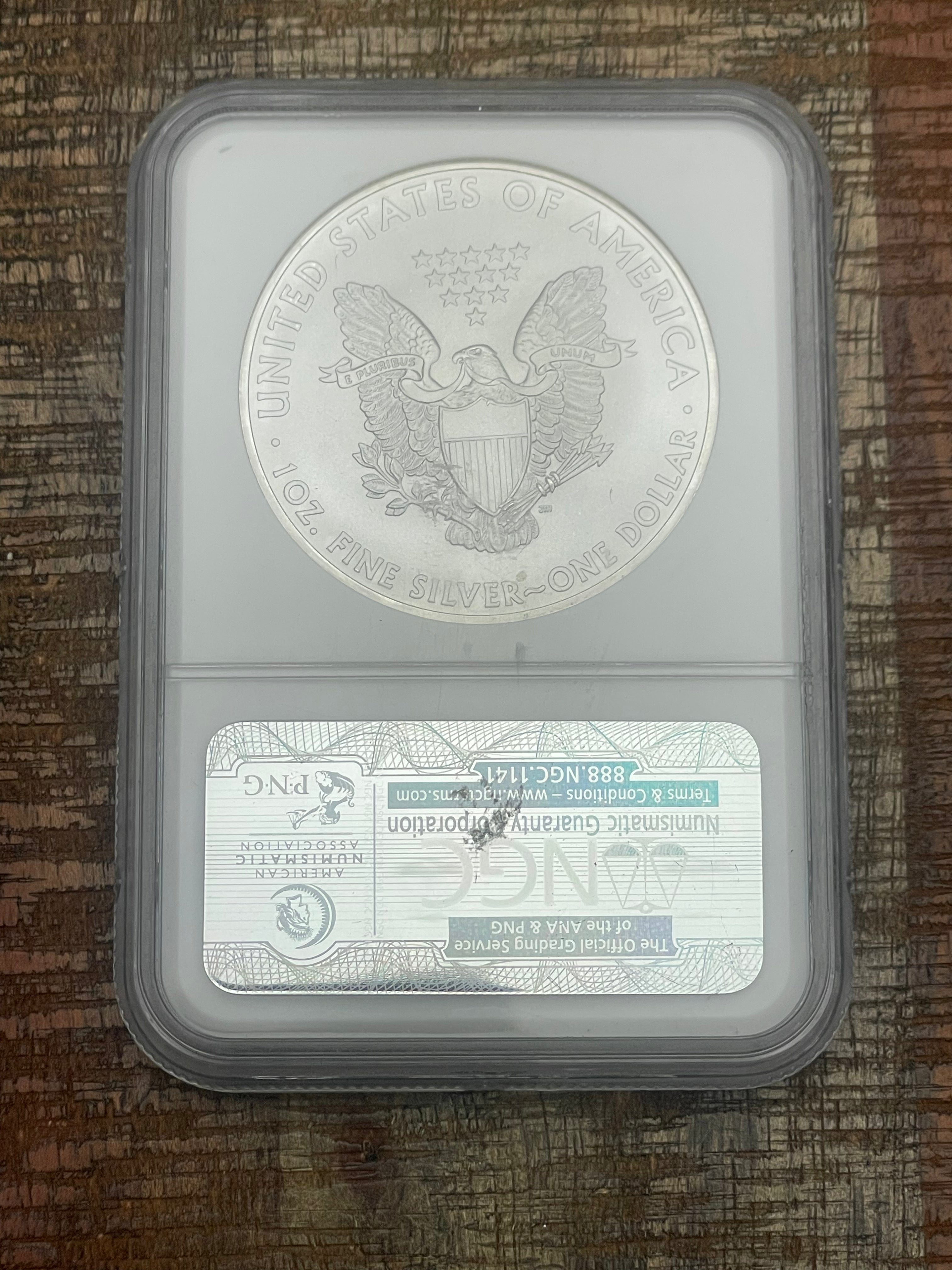 2008 $1 US American Silver Eagle NGC MS69