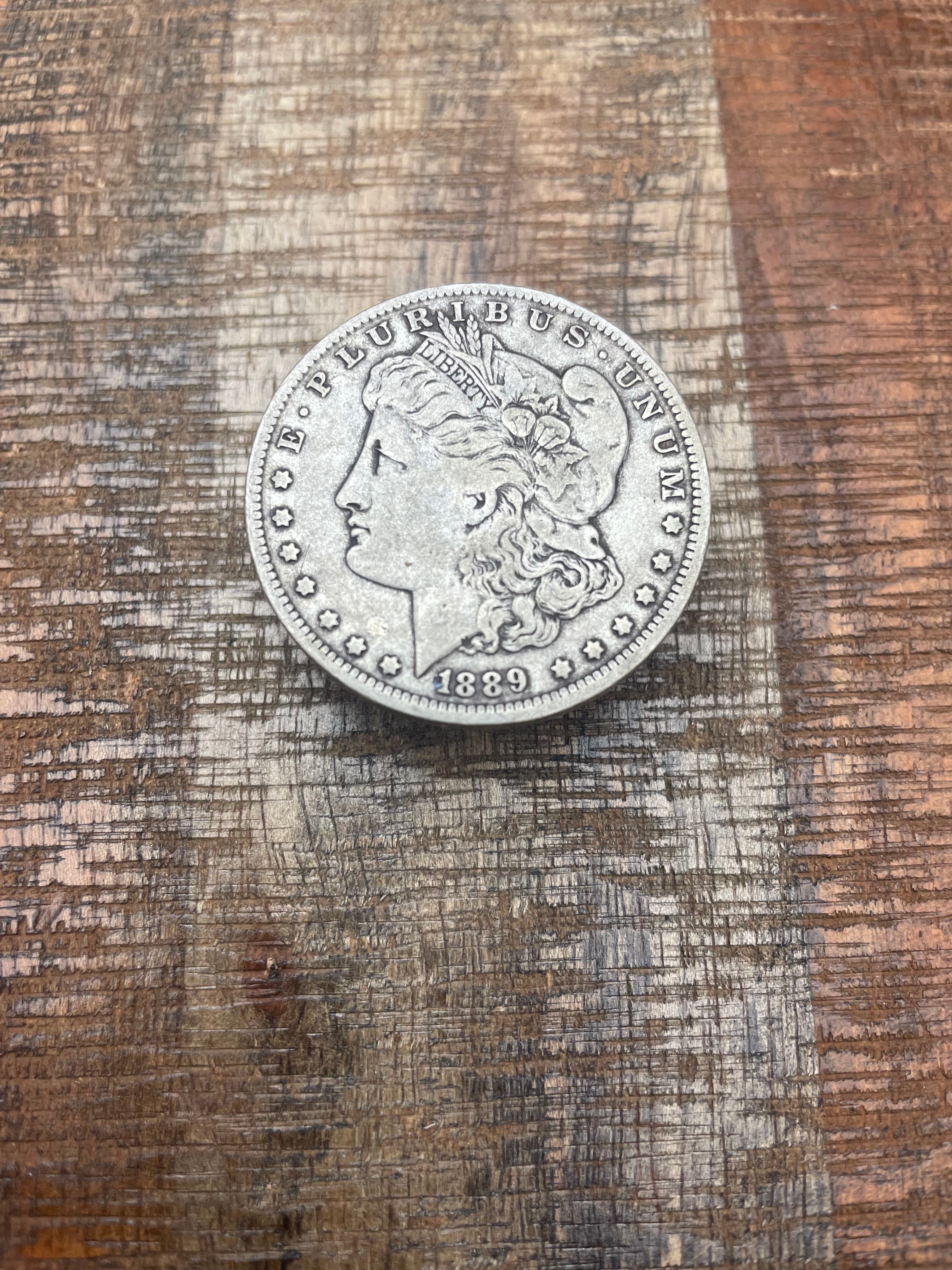 1889-O $1 US Morgan Silver Dollar