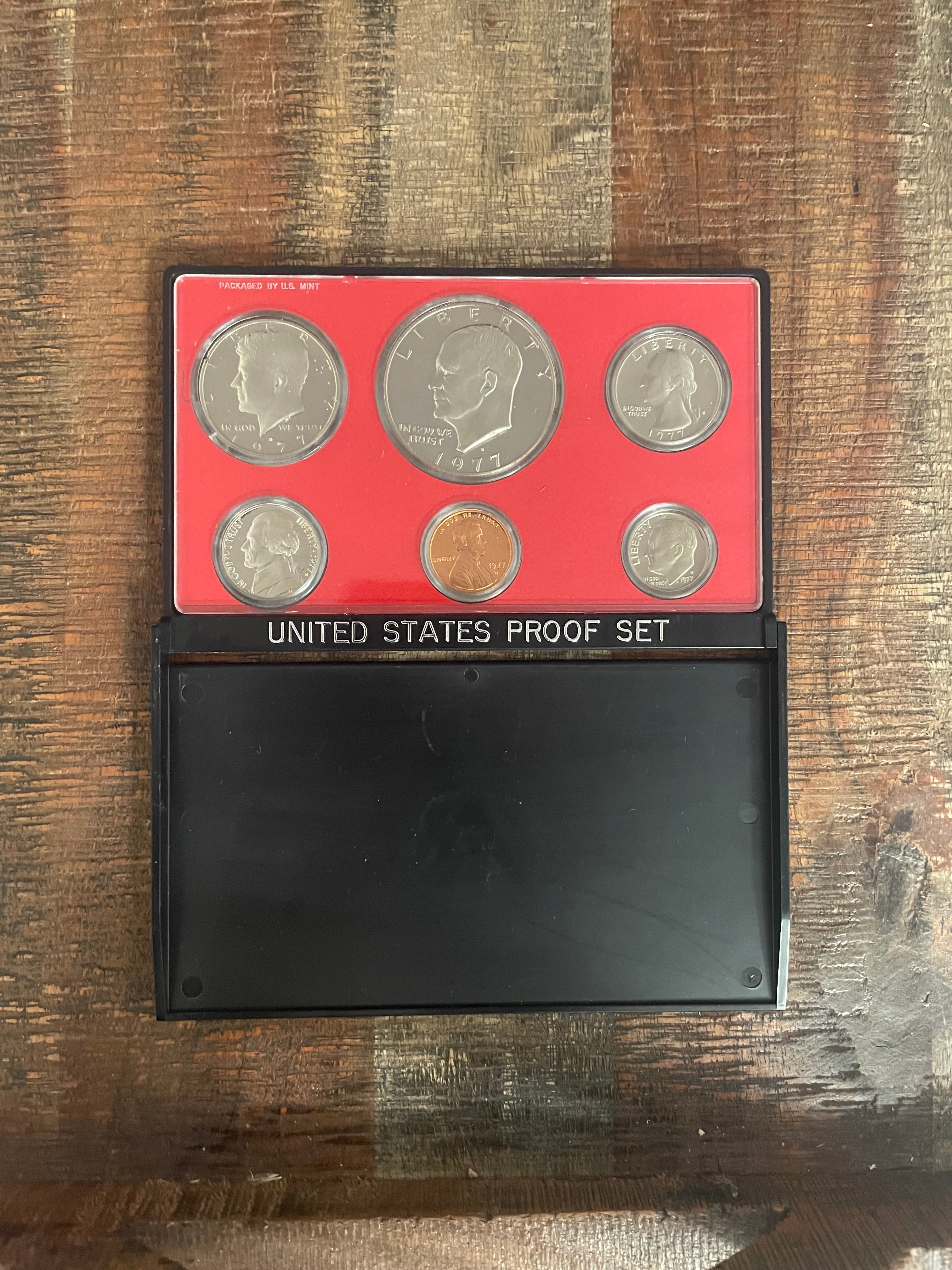 1977 Proof Set no outer Box