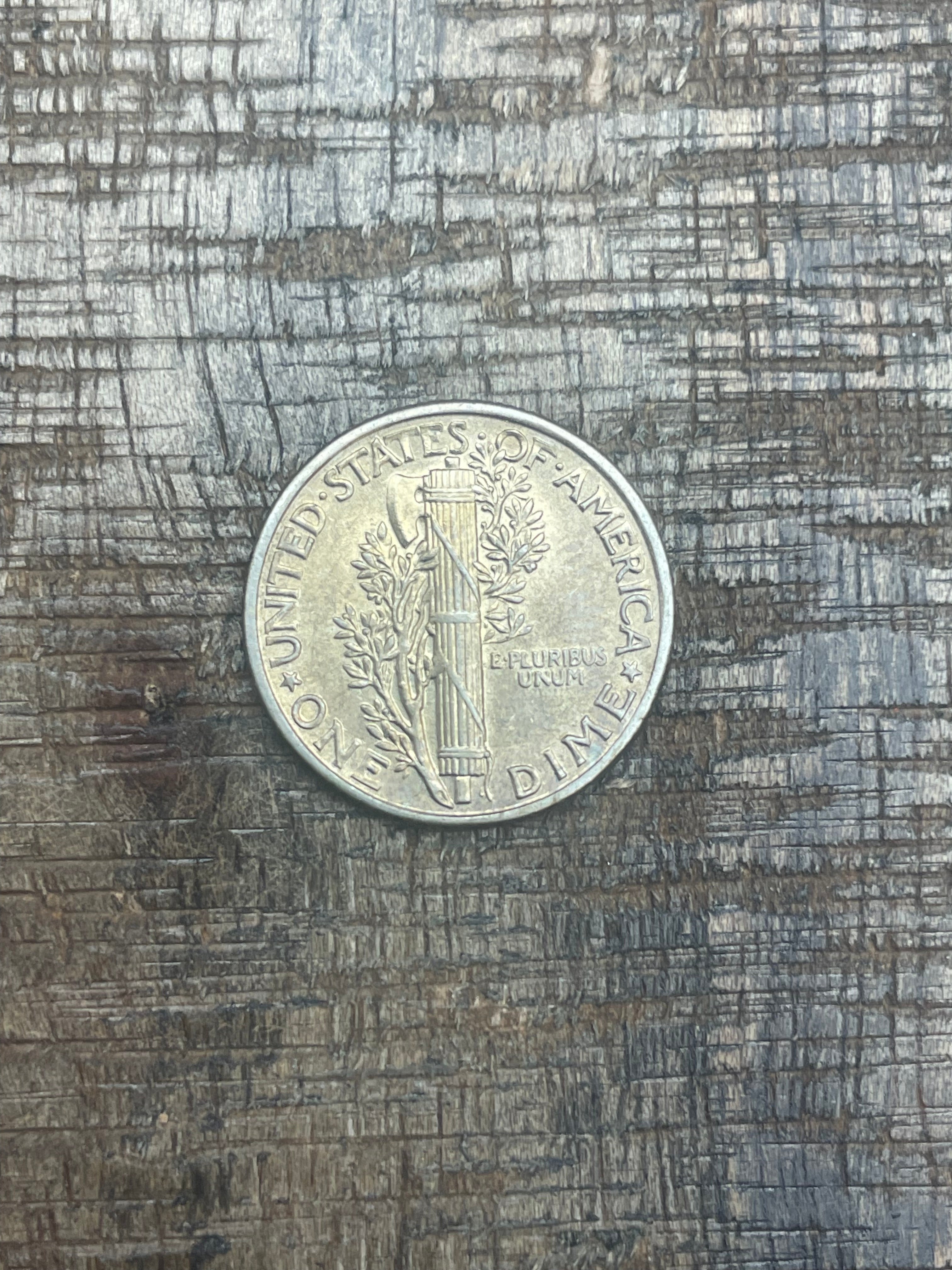 1942 10c US Mercury Dime ~ 90% silver