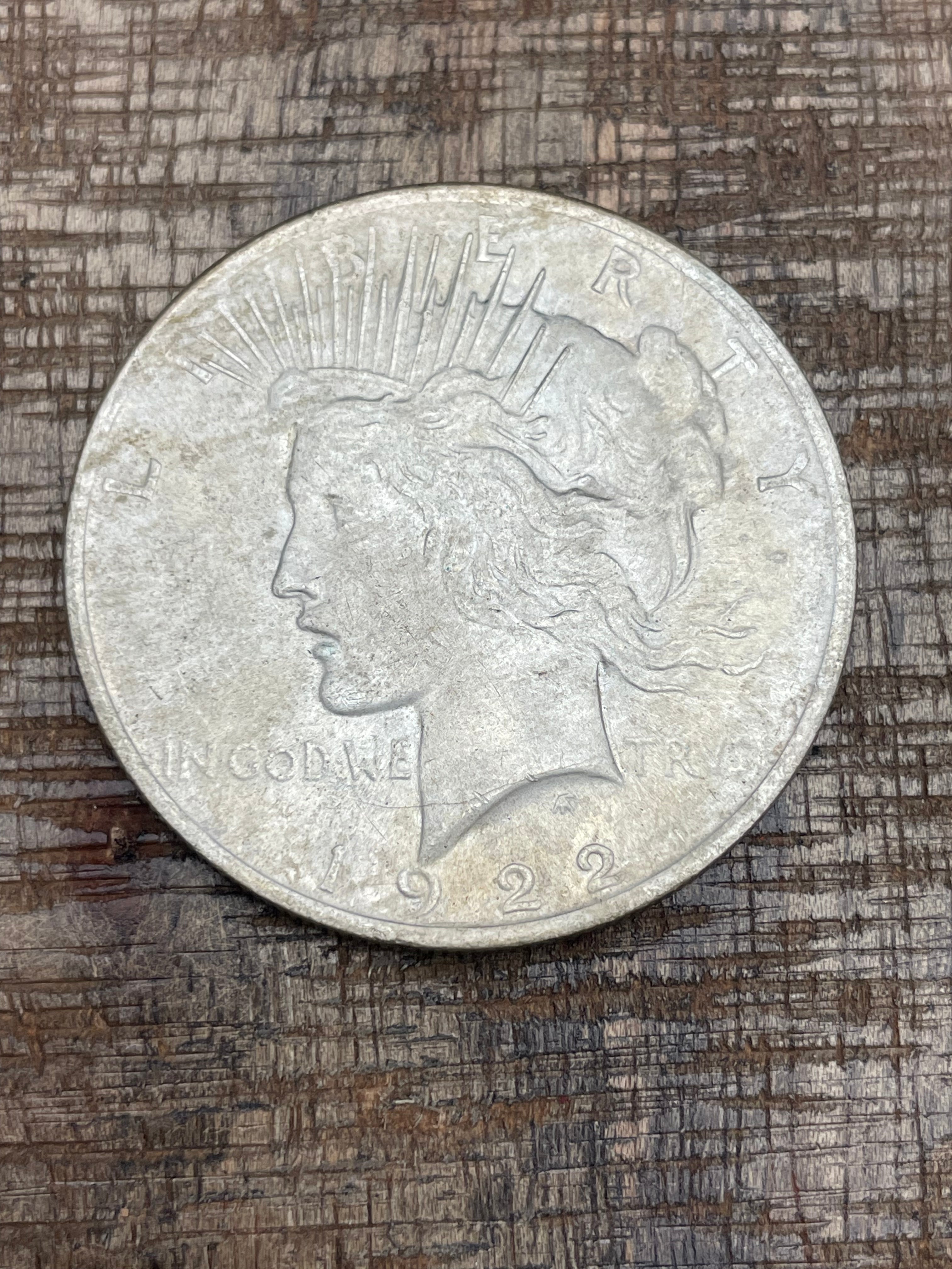 1922 $1 US Silver Peace Dollar