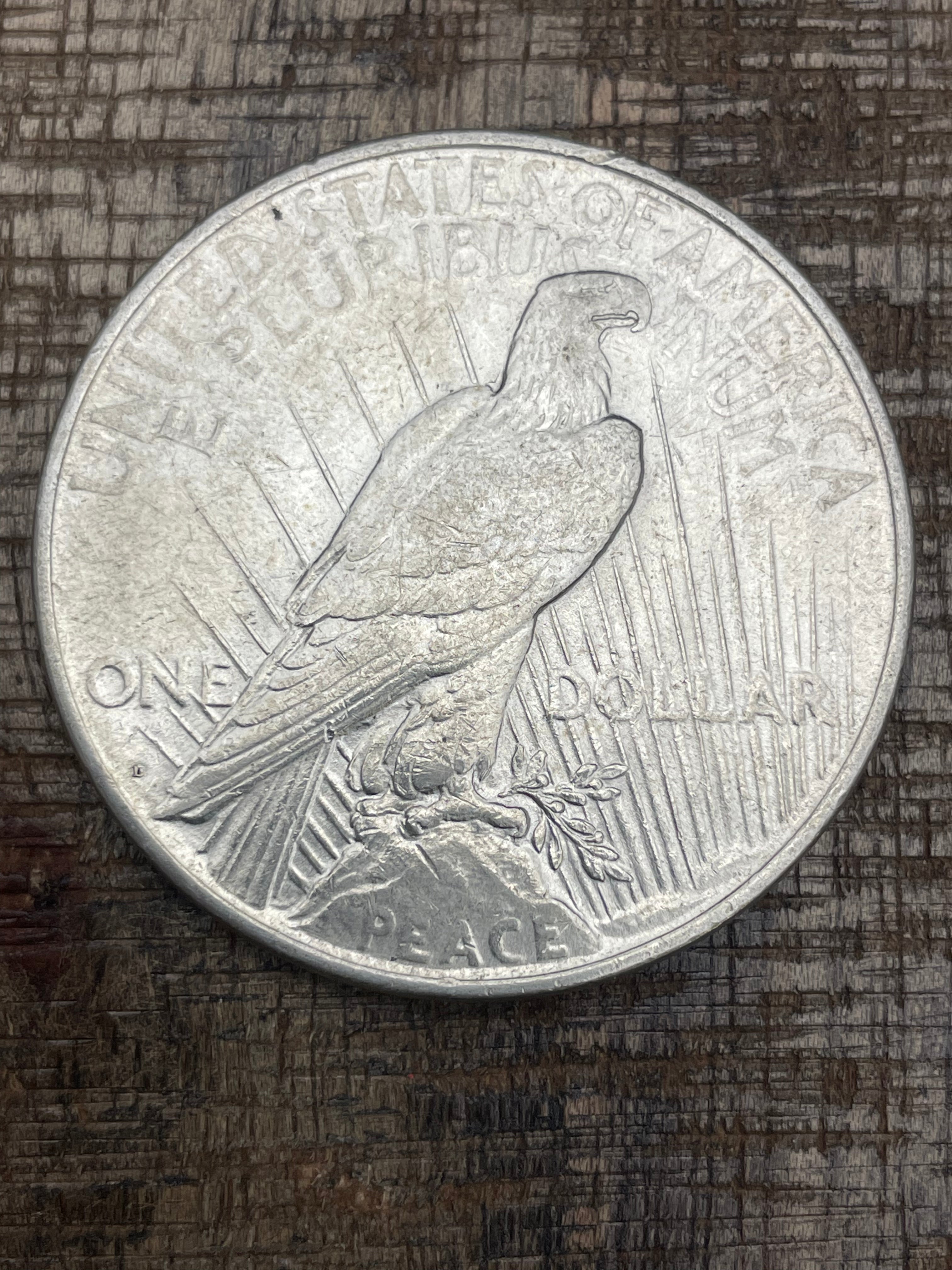 1922-D $1 US Silver Peace Dollar