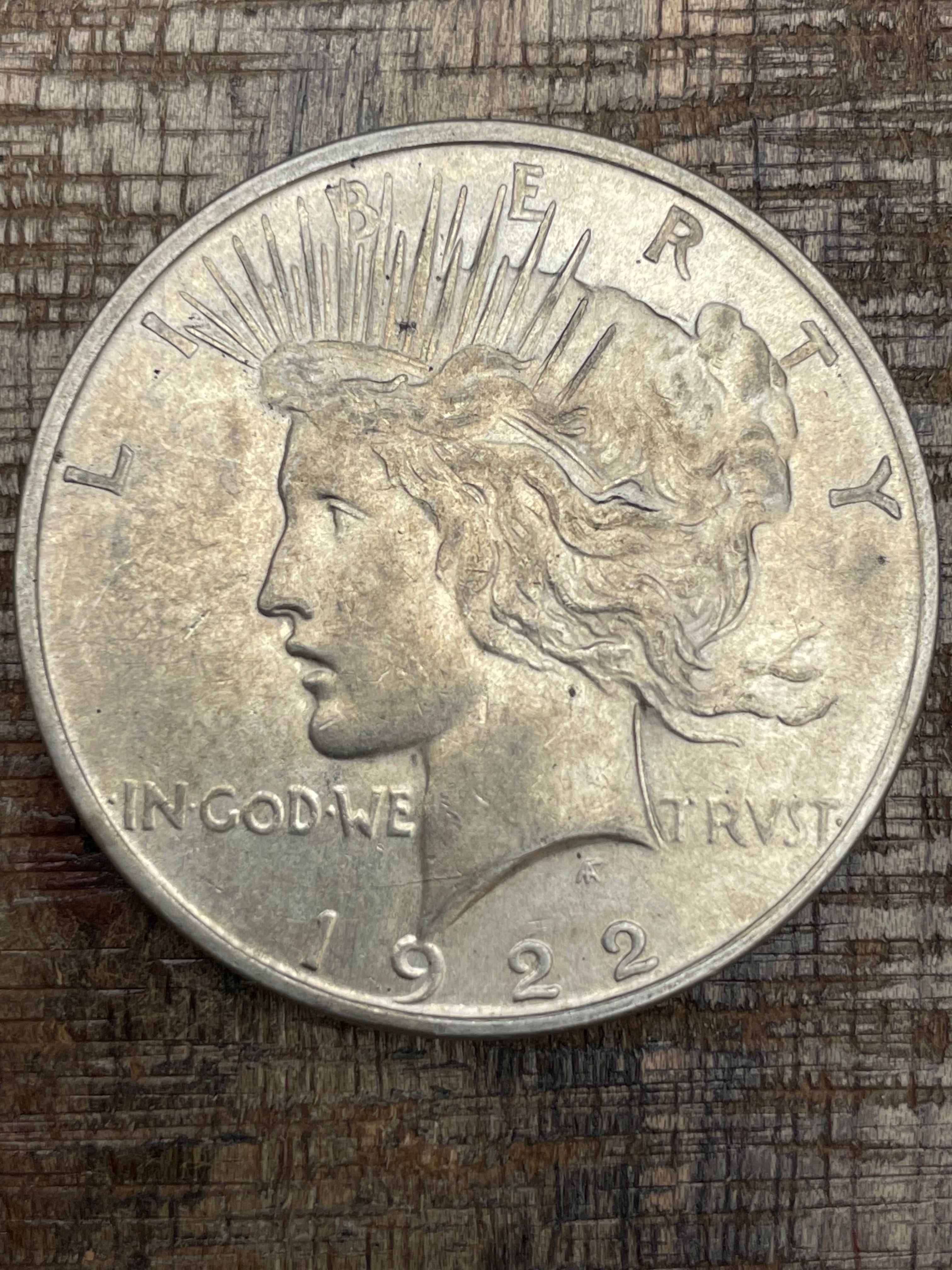 1922-D $1 US Silver Peace Dollar