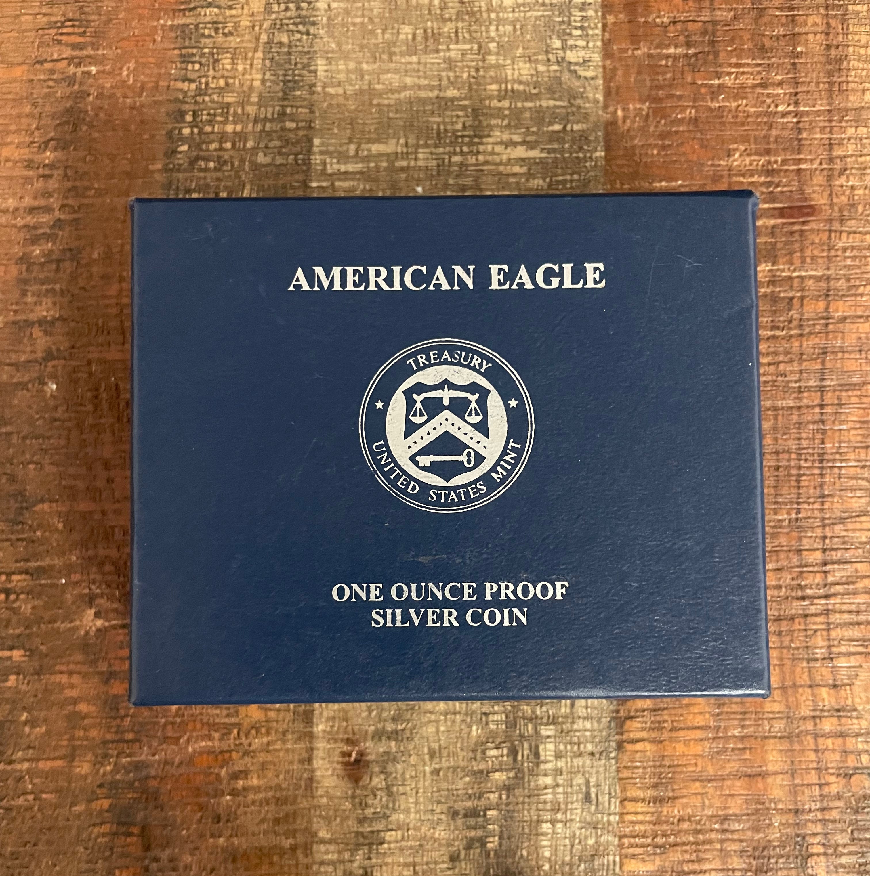 2011-W $1 US American Silver Eagle Coin~Capsule, Presentation Case, COA, and Box included.