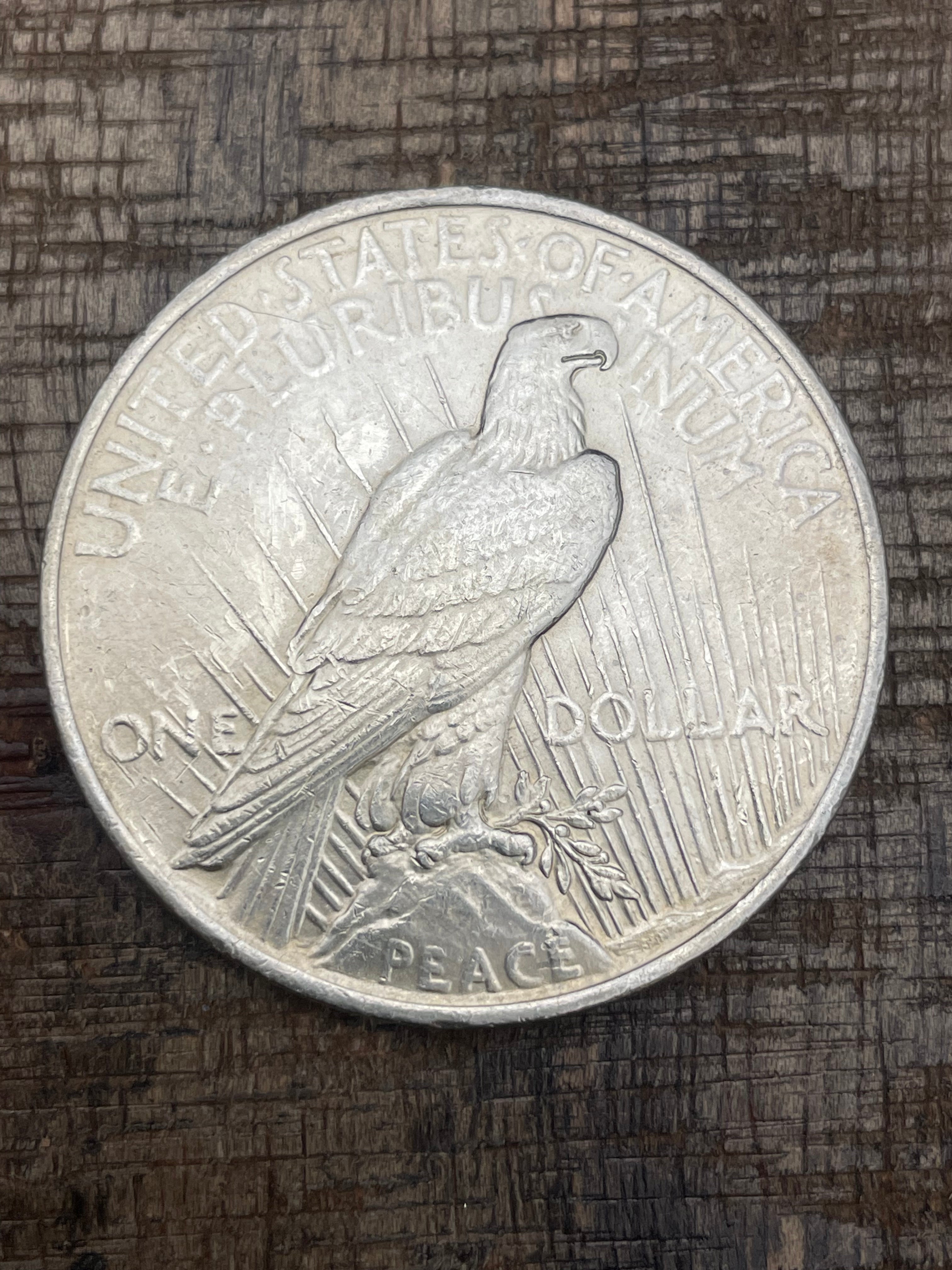 1922 $1 US Silver Peace Dollar