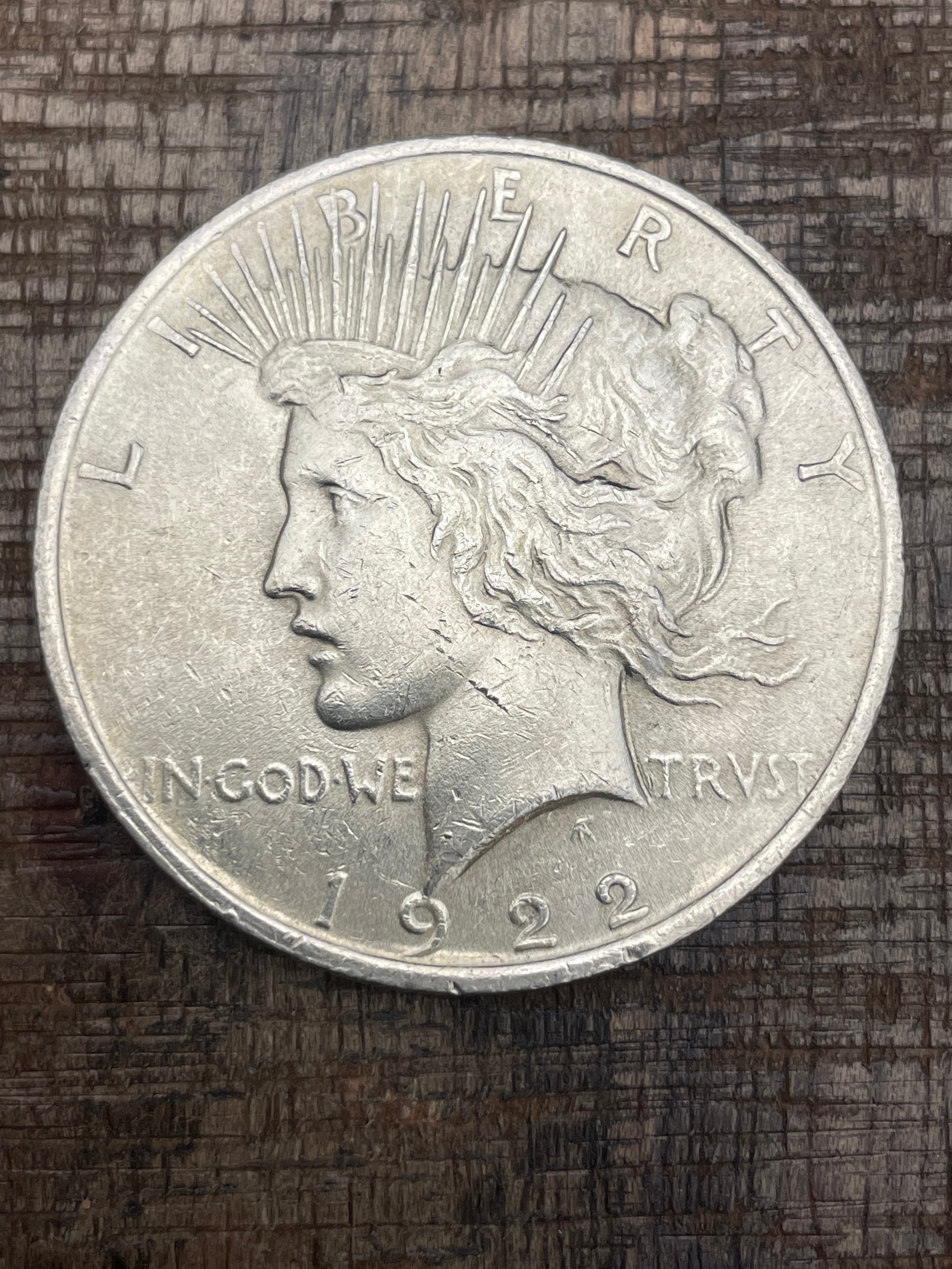 1922 $1 US Silver Peace Dollar