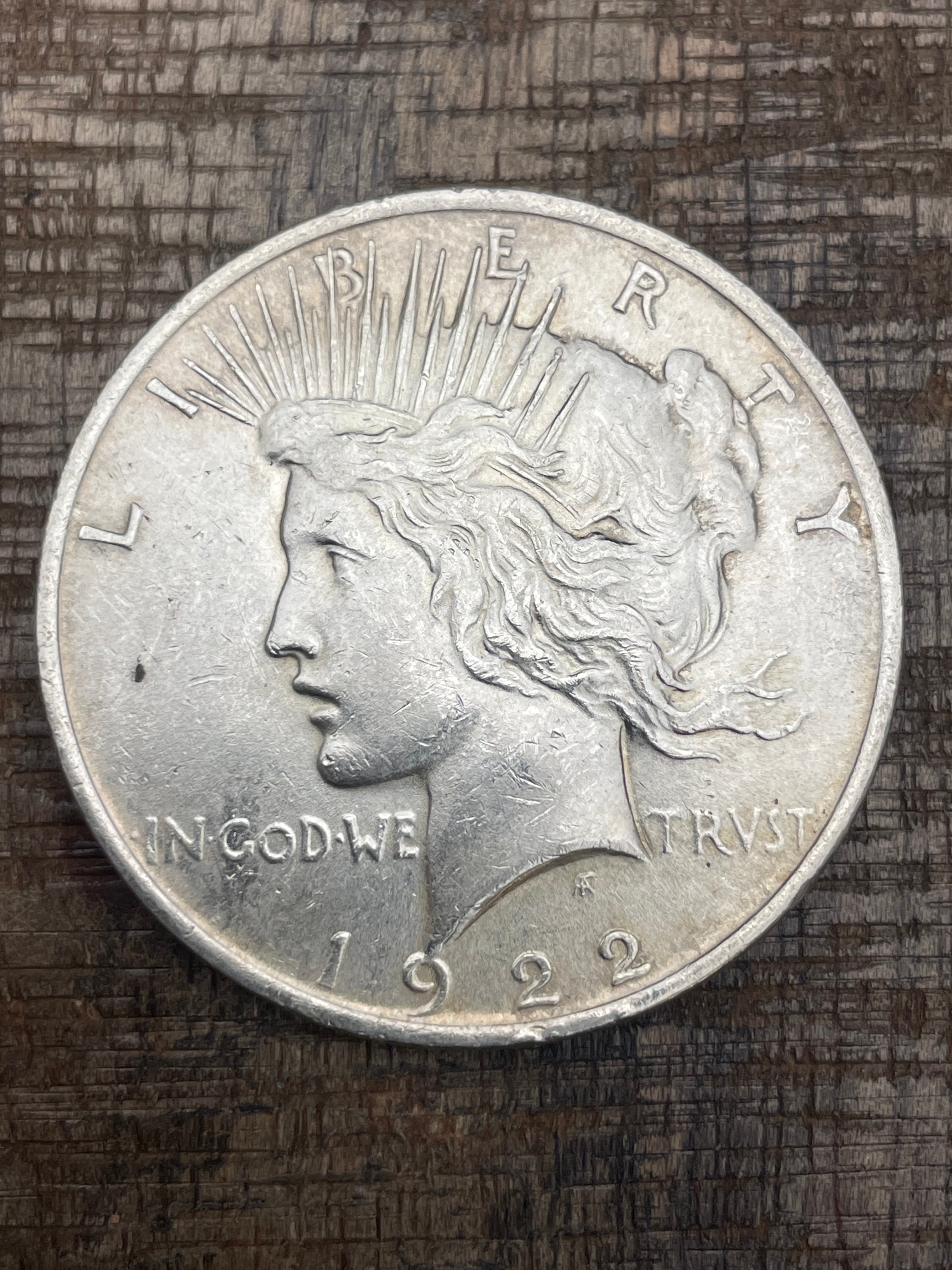 1922 $1 US Silver Peace Dollar