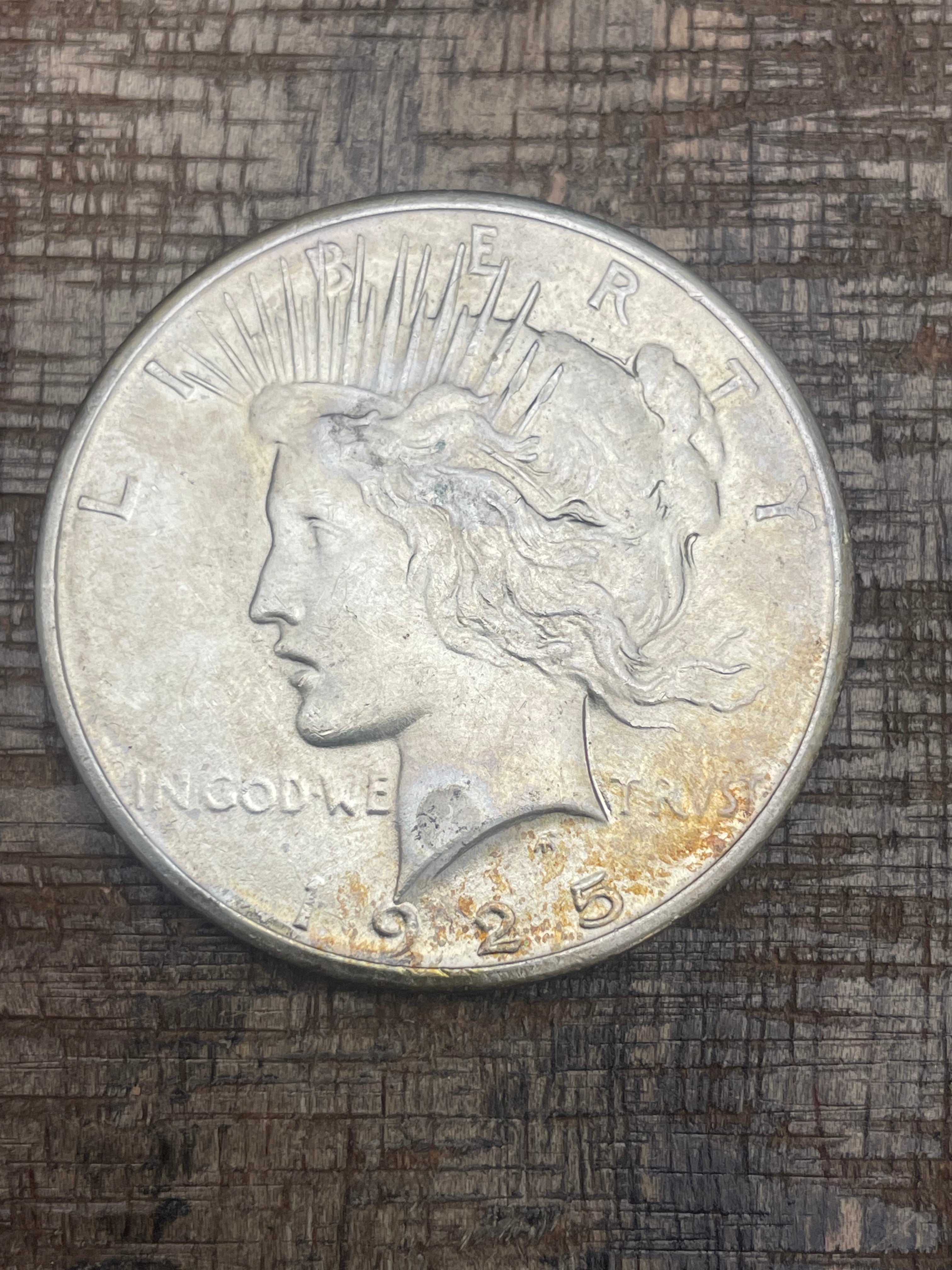 1925 $1 US Silver Peace Dollar
